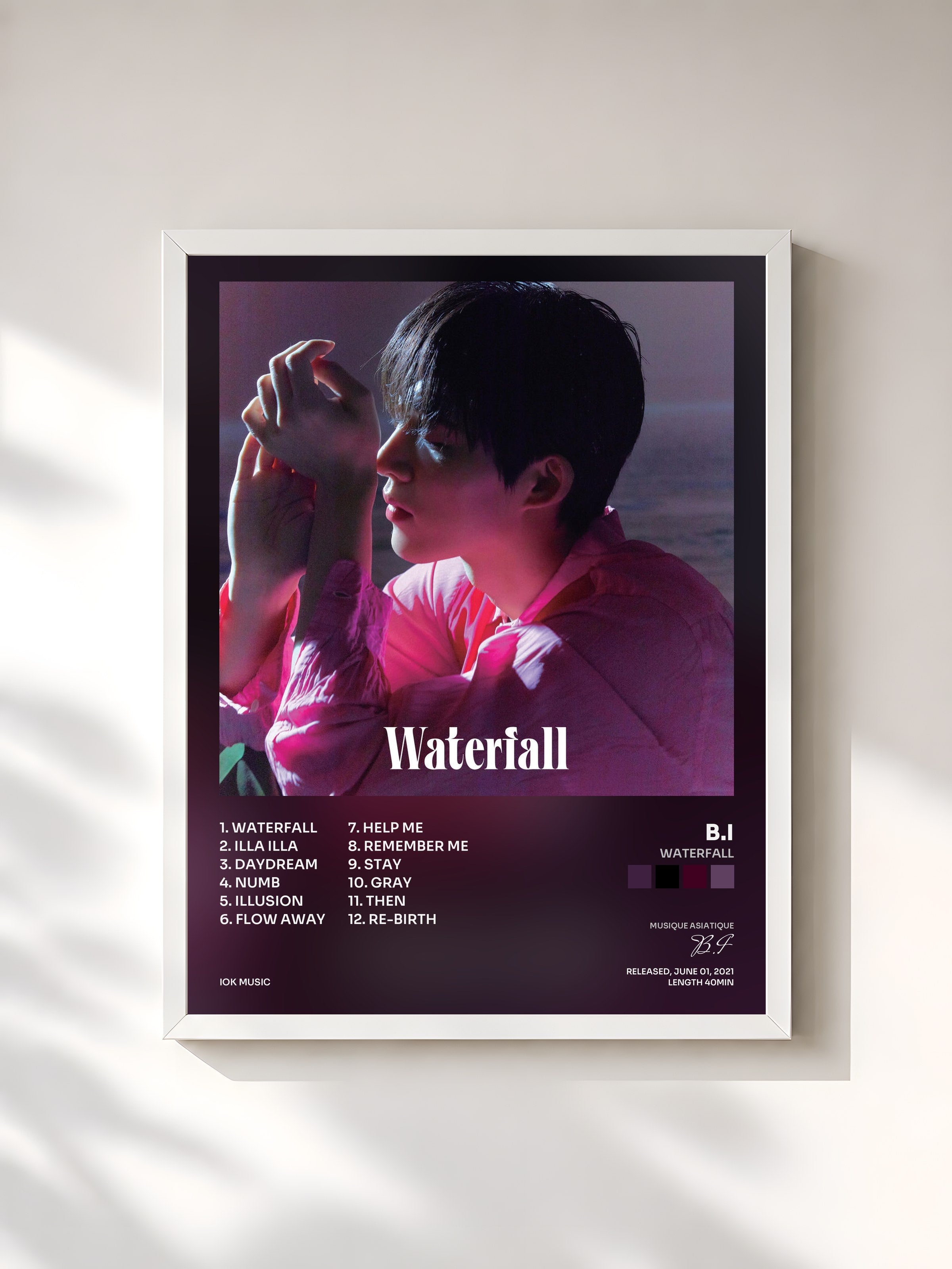 #blanc Tableau de l'album WATERFALL de B.I, cadre blanc, imprimé et encadré en France