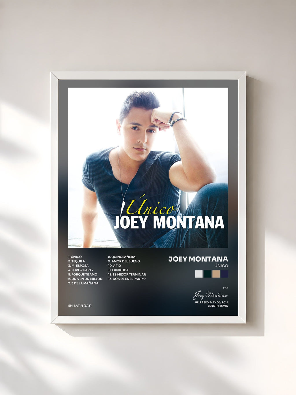#blanc Único de Joey Montana en lámina enmarcada, marco blanco, impresa y enmarcada en Francia