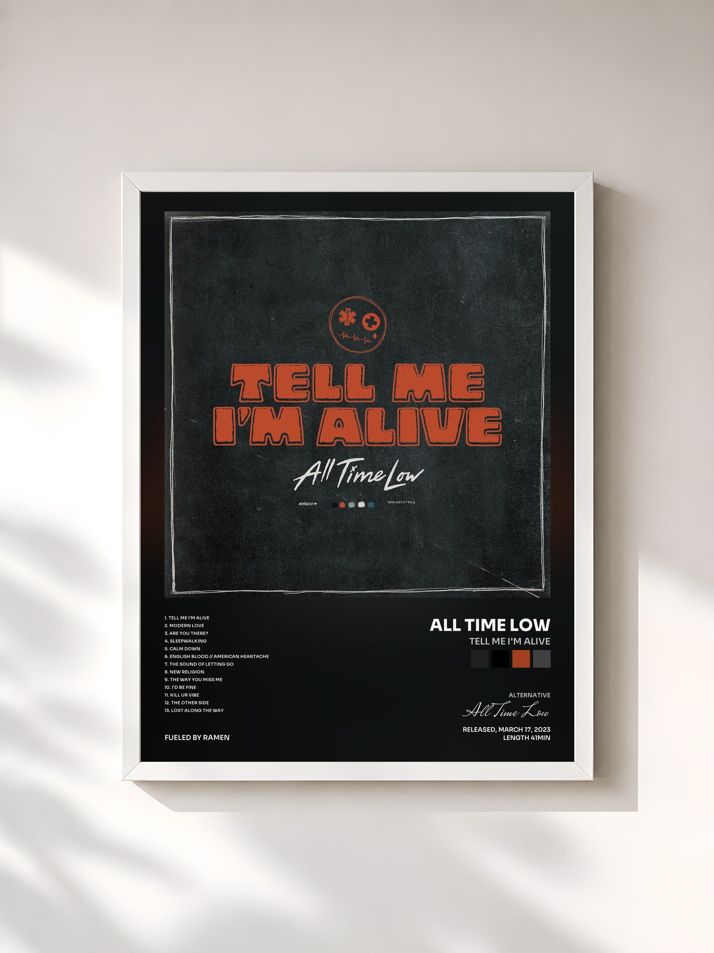 #blanc Tableau de l'album Tell Me I'm Alive de All Time Low, cadre blanc, imprimé et encadré en France