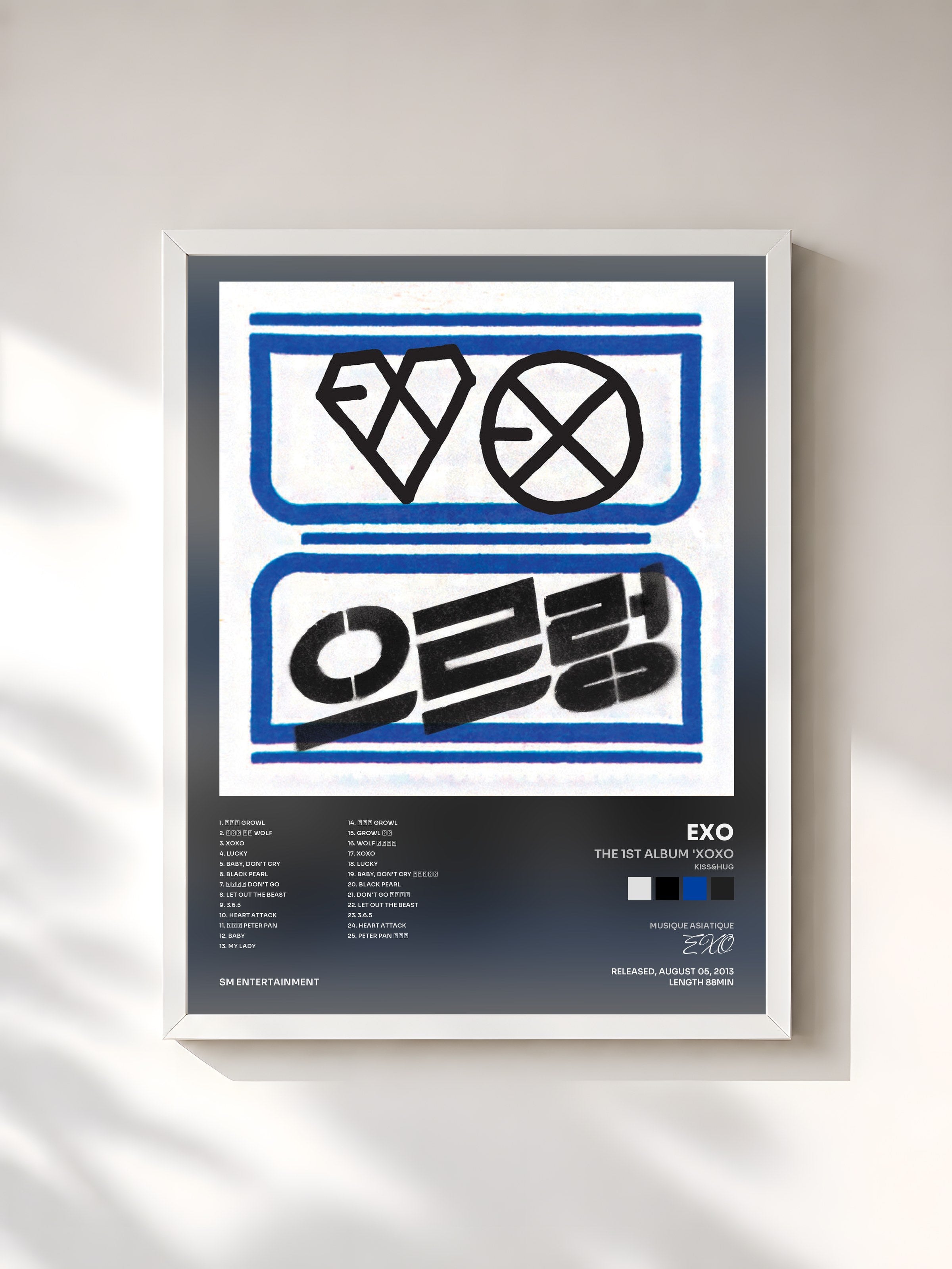 #blanc Tableau de l'album The 1st Album 'XOXO (Kiss&Hug)' Repackage de EXO, cadre blanc, imprimé et encadré en France
