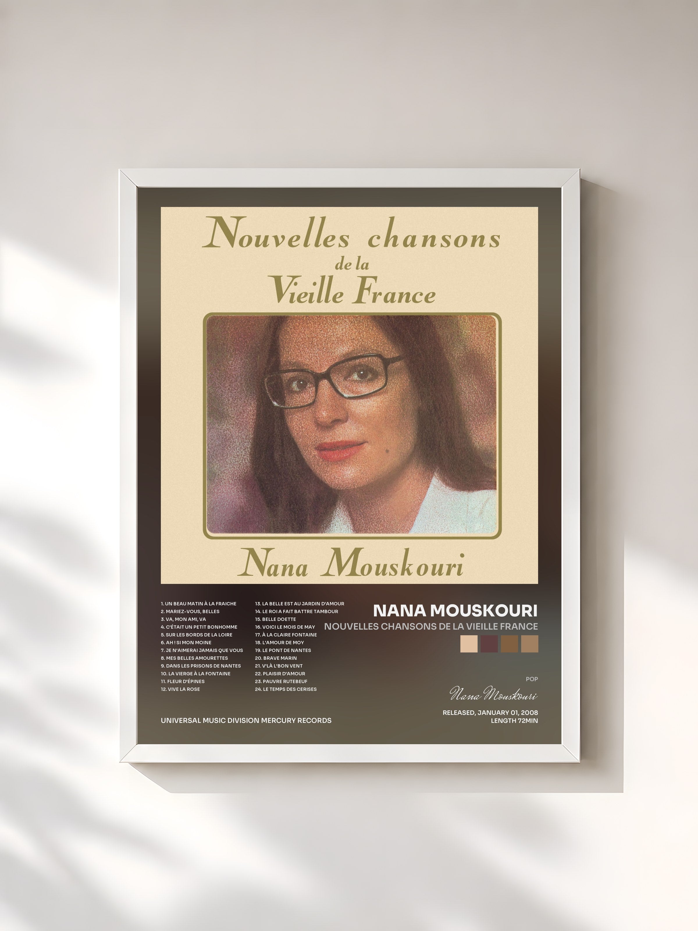#blanc Tableau de l'album Nouvelles chansons de la vieille France de Nana Mouskouri, cadre blanc, imprimé et encadré en France