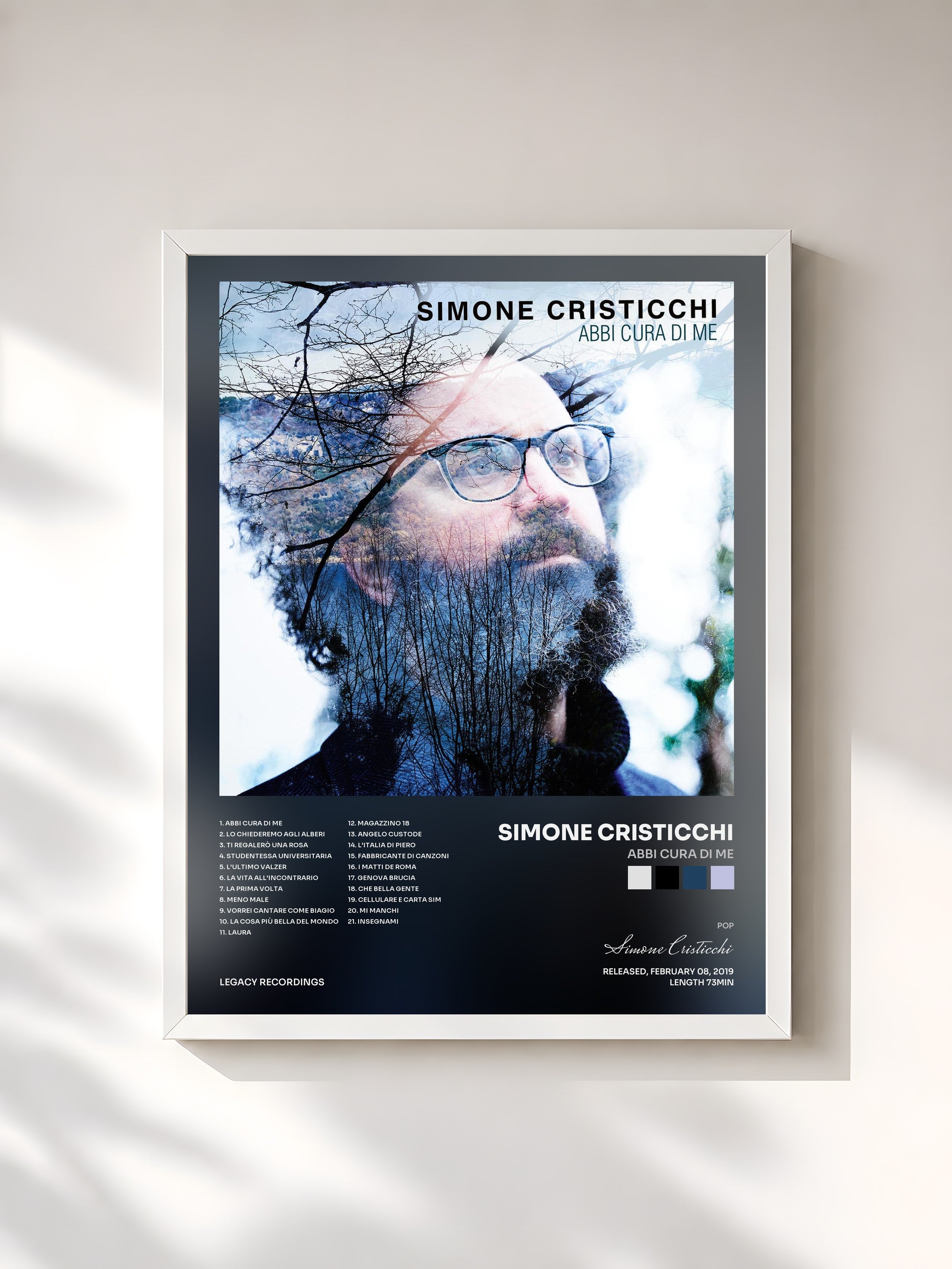 #blanc Tableau de l'album Abbi cura di me de Simone Cristicchi, cadre blanc, imprimé et encadré en France
