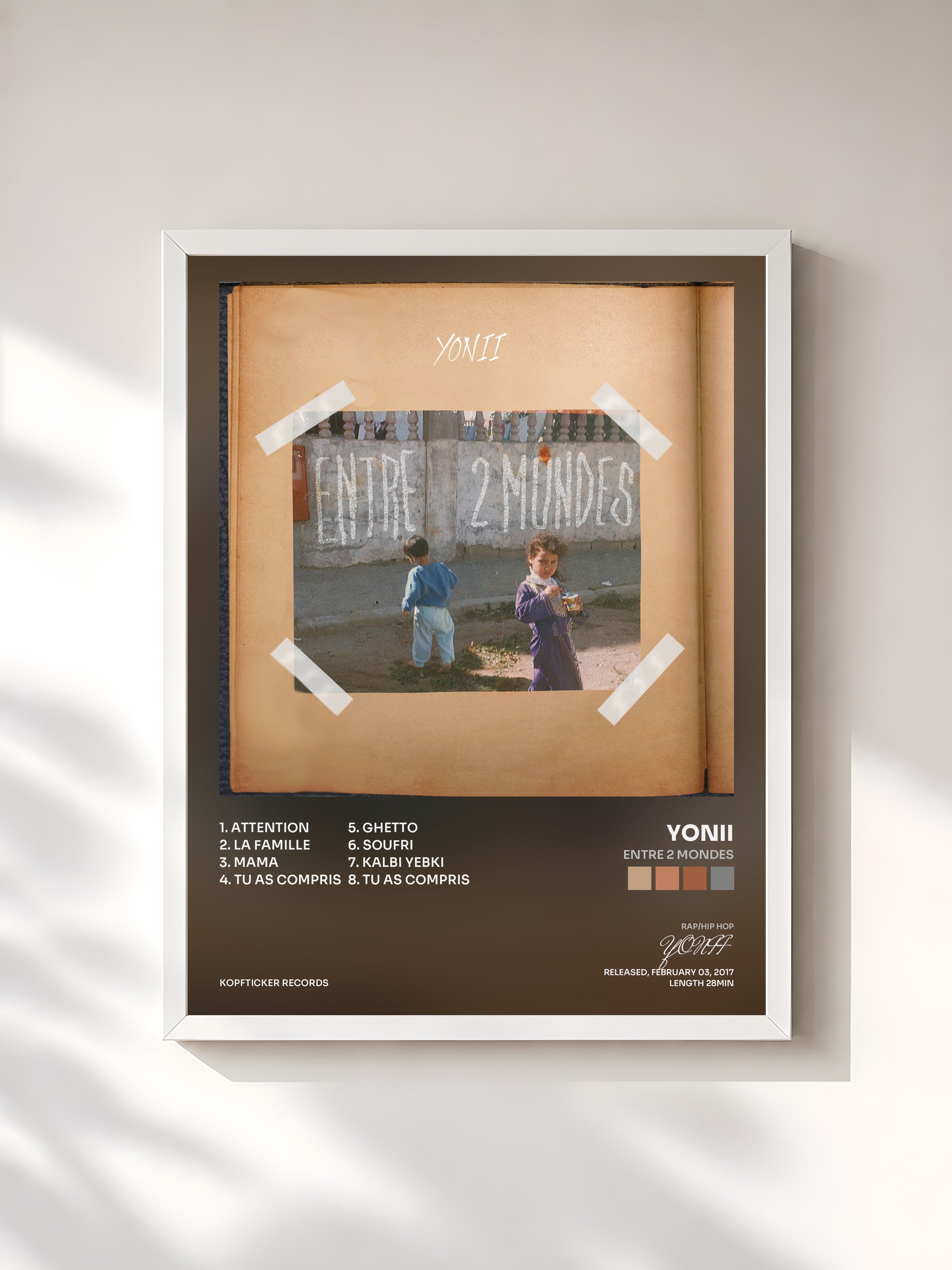 #blanc Tableau de l'album Entre 2 Mondes de YONII, cadre blanc, imprimé et encadré en France