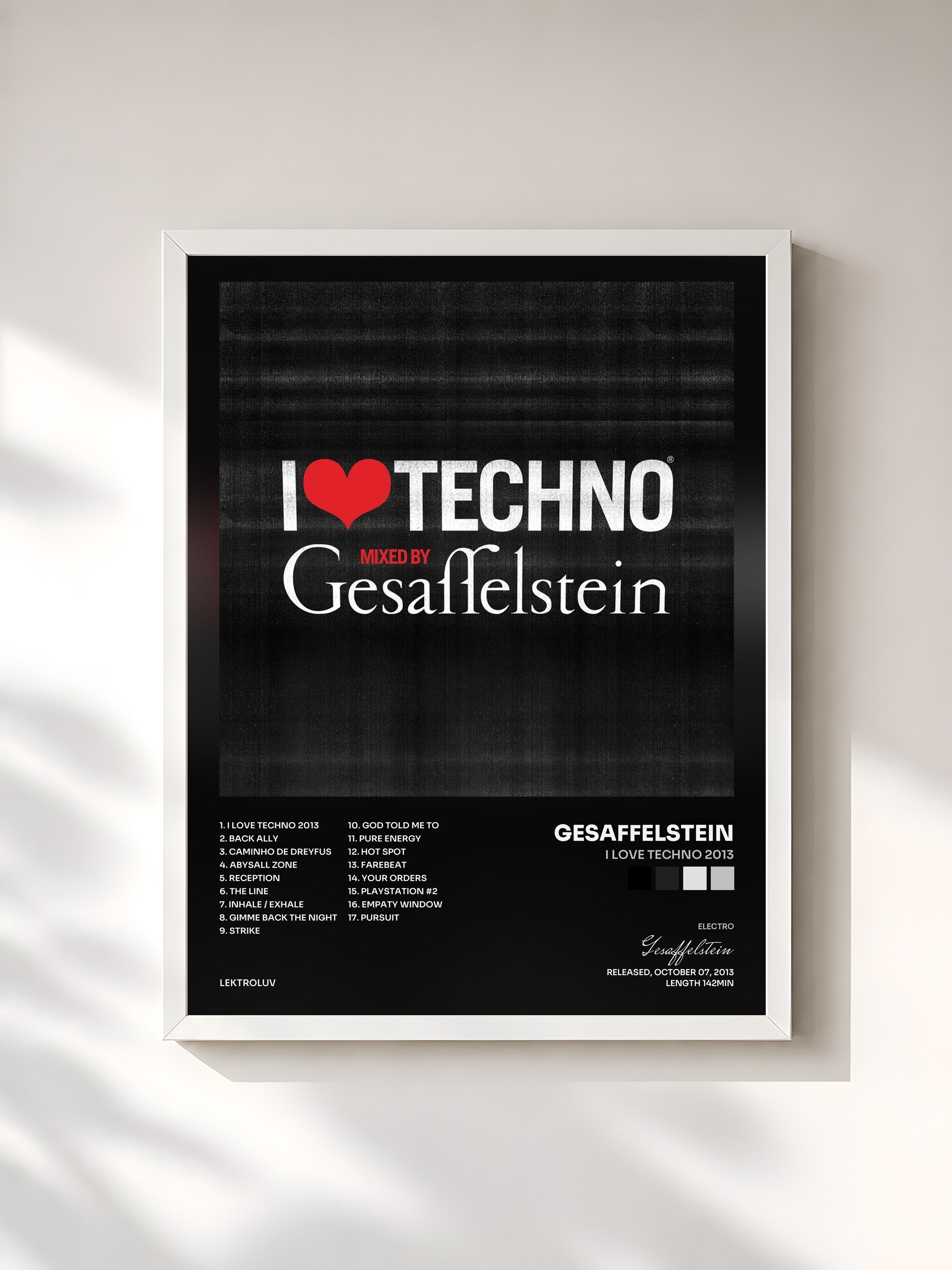 #blanc Tableau de l'album I Love Techno 2013 de Gesaffelstein, cadre blanc, imprimé et encadré en France