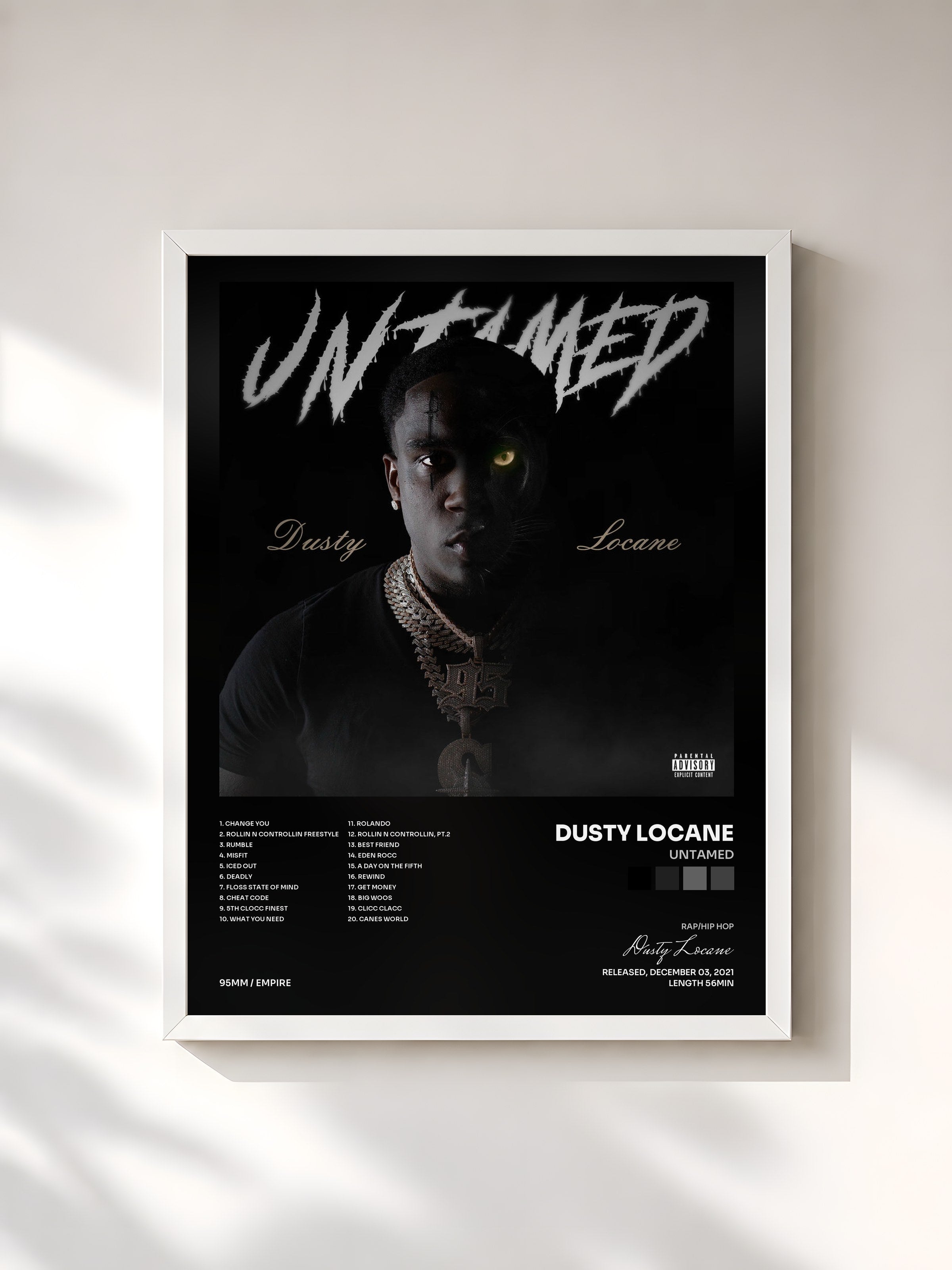 #blanc Tableau de l'album UNTAMED de Dusty Locane, cadre blanc, imprimé et encadré en France
