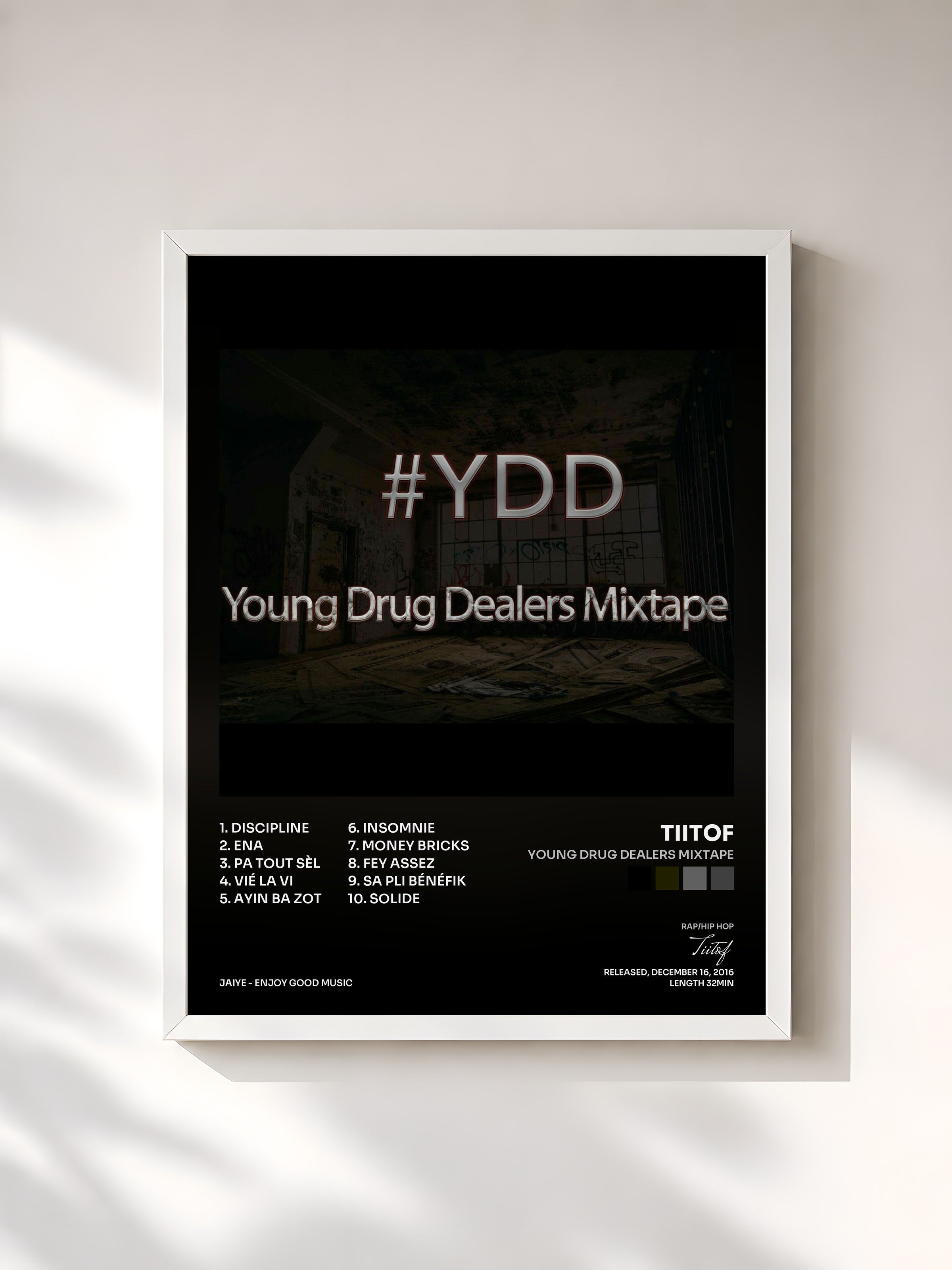 #blanc Tableau de l'album Young Drug Dealers Mixtape de Tiitof, cadre blanc, imprimé et encadré en France