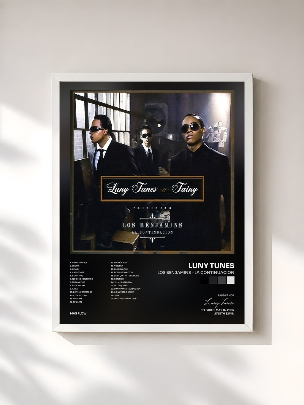 #blanc Los Benjamins - La Continuacion di Luny Tunes in stampa incorniciata, cornice bianca, stampata e incorniciata in Francia