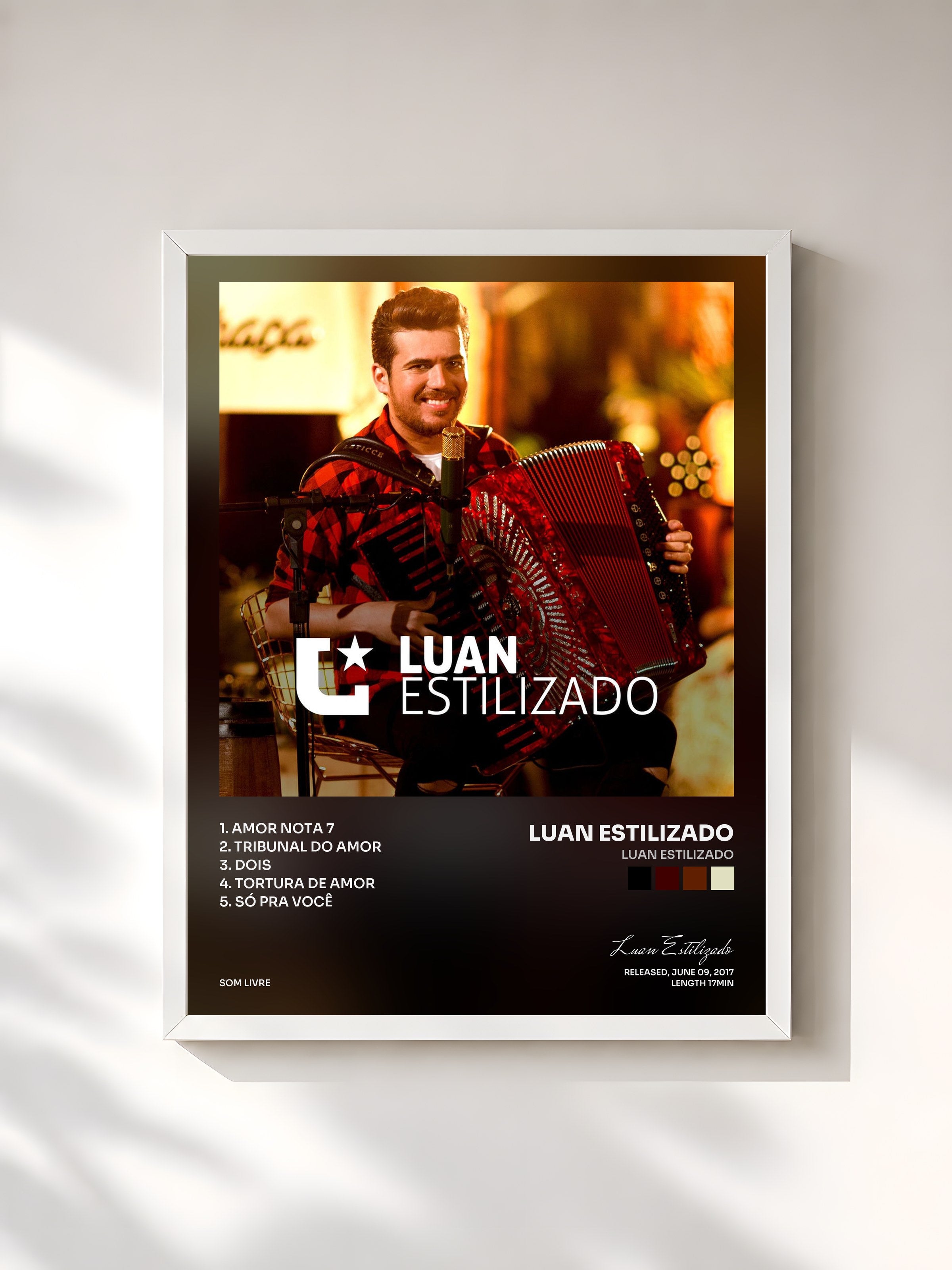 #blanc Tableau de l'album Luan Estilizado de Luan Estilizado, cadre blanc, imprimé et encadré en France