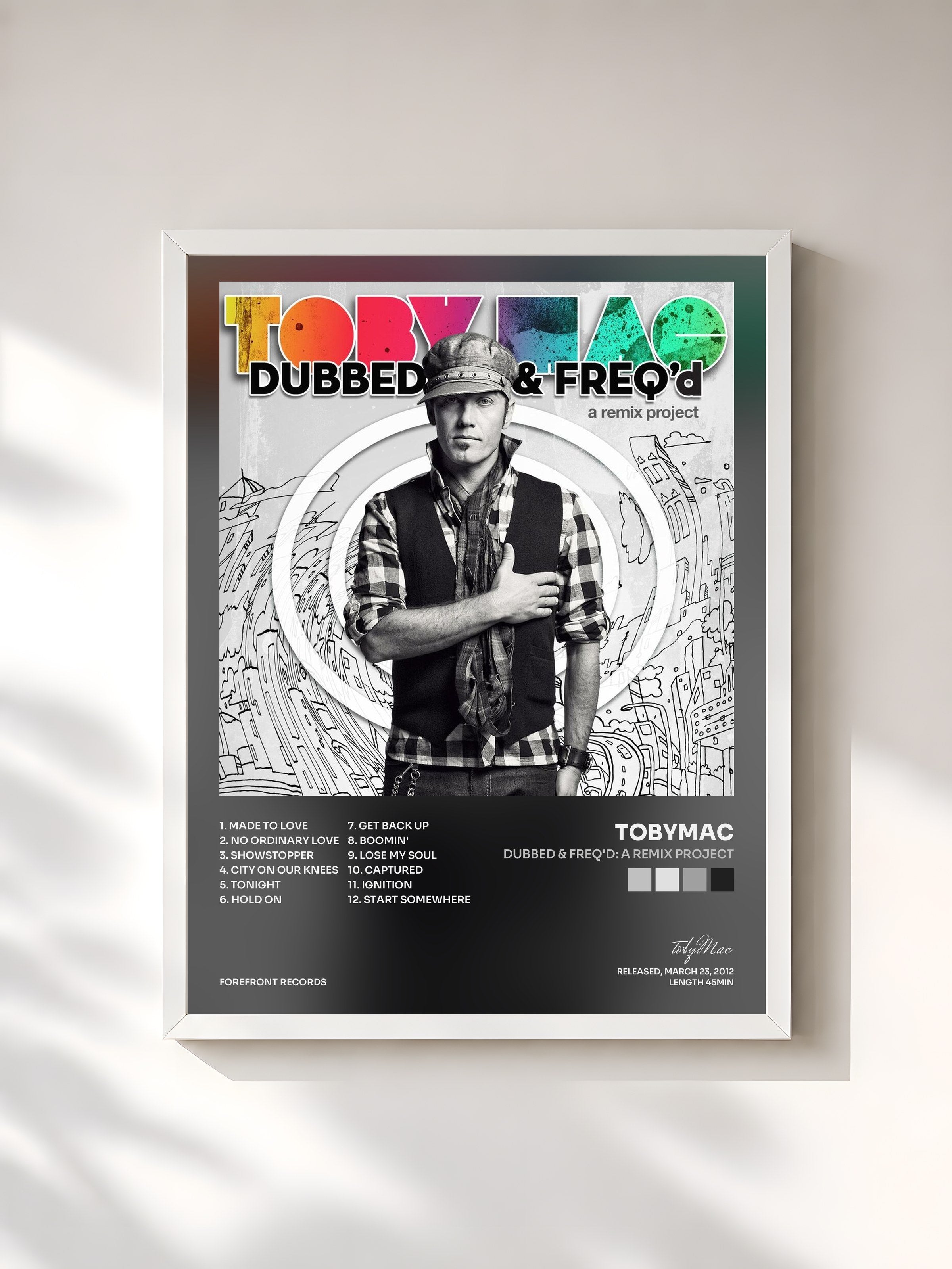 #blanc Tableau de l'album Dubbed & Freq'd: A Remix Project de tobyMac, cadre blanc, imprimé et encadré en France