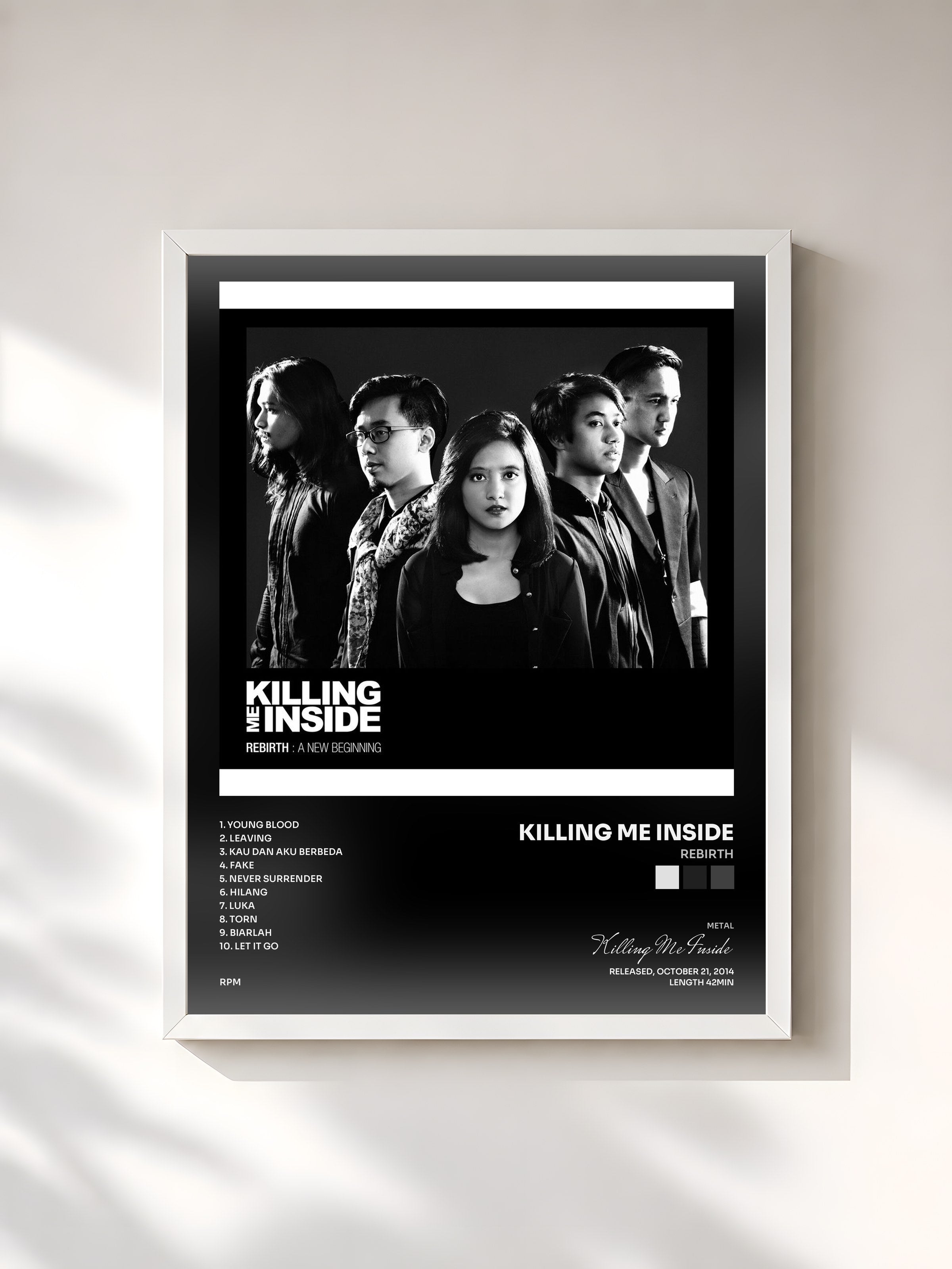 #blanc Tableau de l'album REBIRTH de Killing Me Inside, cadre blanc, imprimé et encadré en France
