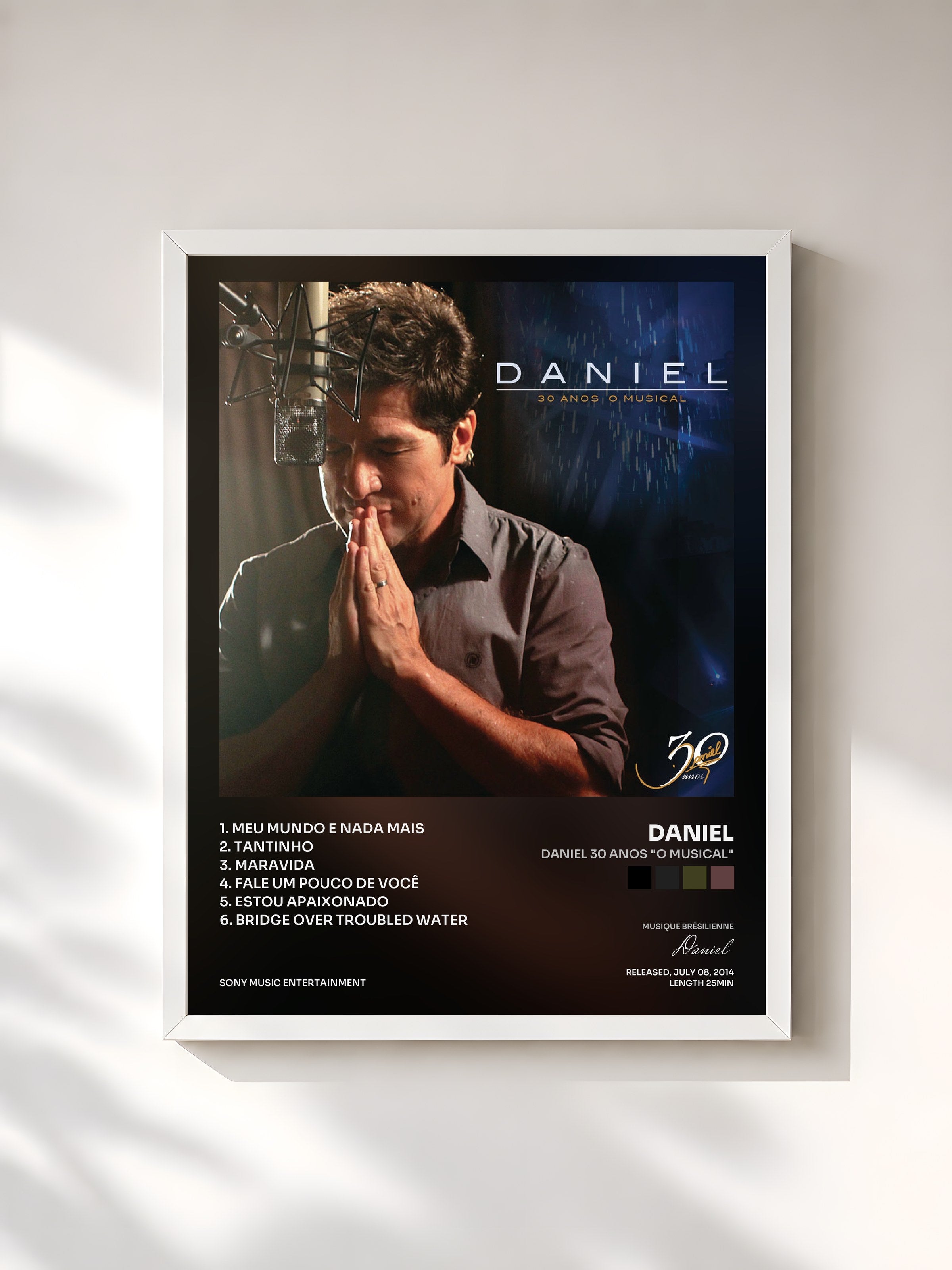 #blanc Tableau de l'album Daniel 30 Anos "O Musical" de Daniel, cadre blanc, imprimé et encadré en France