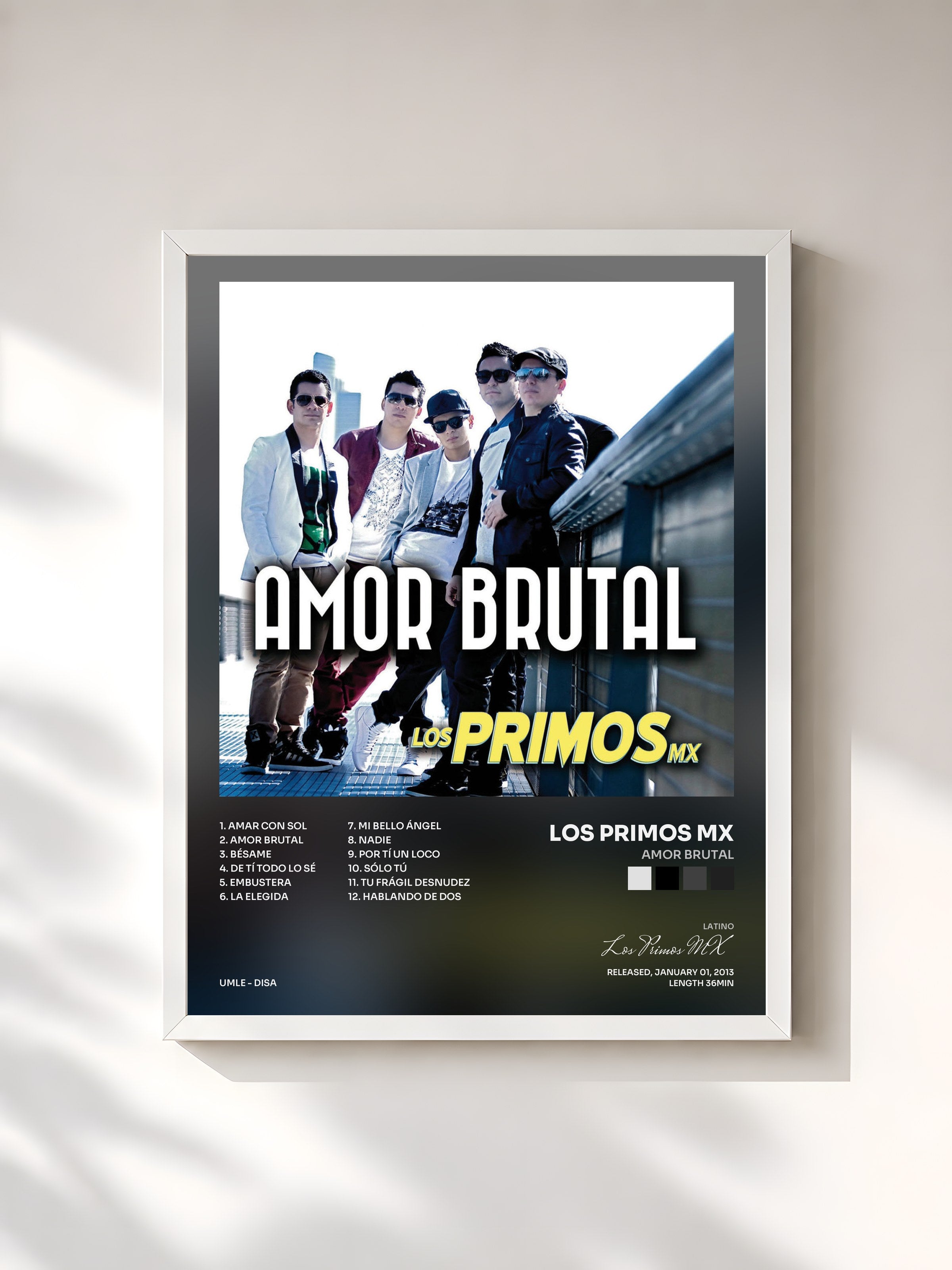 #blanc Tableau de l'album Amor Brutal de Los Primos MX, cadre blanc, imprimé et encadré en France