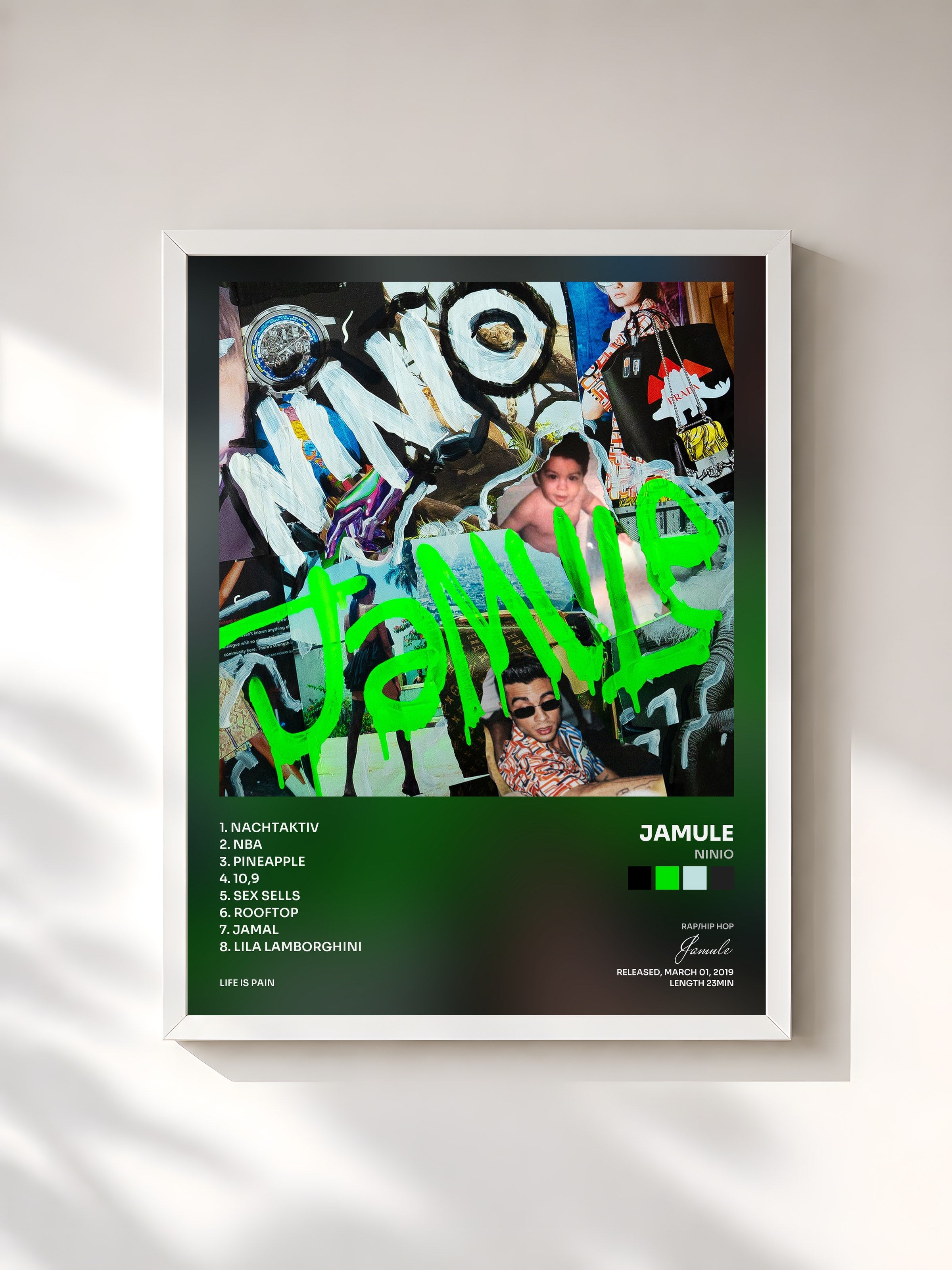 #blanc Tableau de l'album Ninio de Jamule, cadre blanc, imprimé et encadré en France