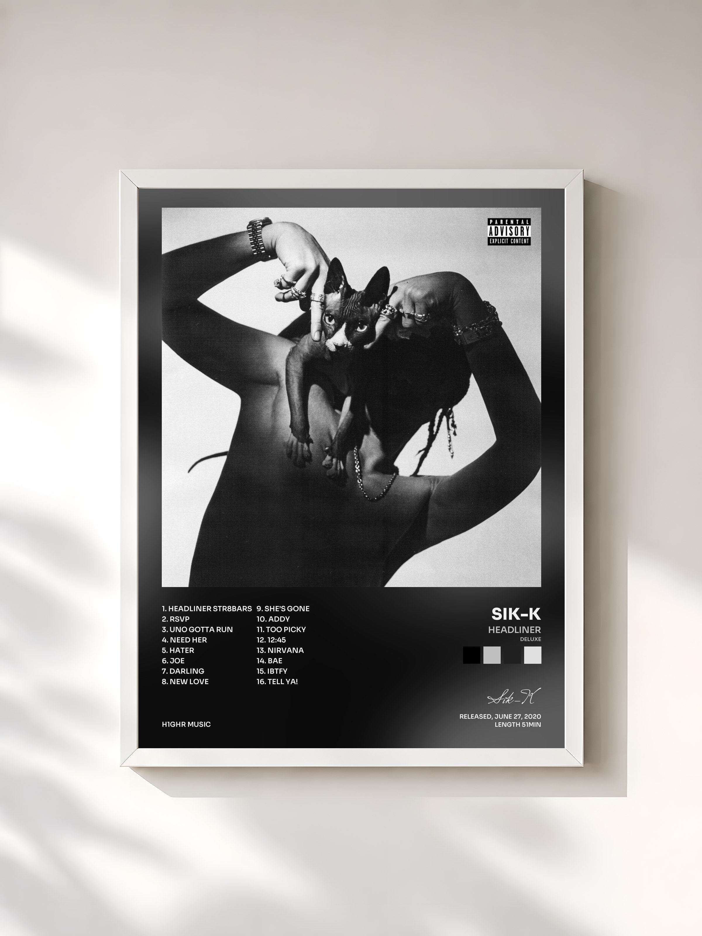 #blanc Tableau de l'album HEADLINER (Deluxe) de Sik-K, cadre blanc, imprimé et encadré en France
