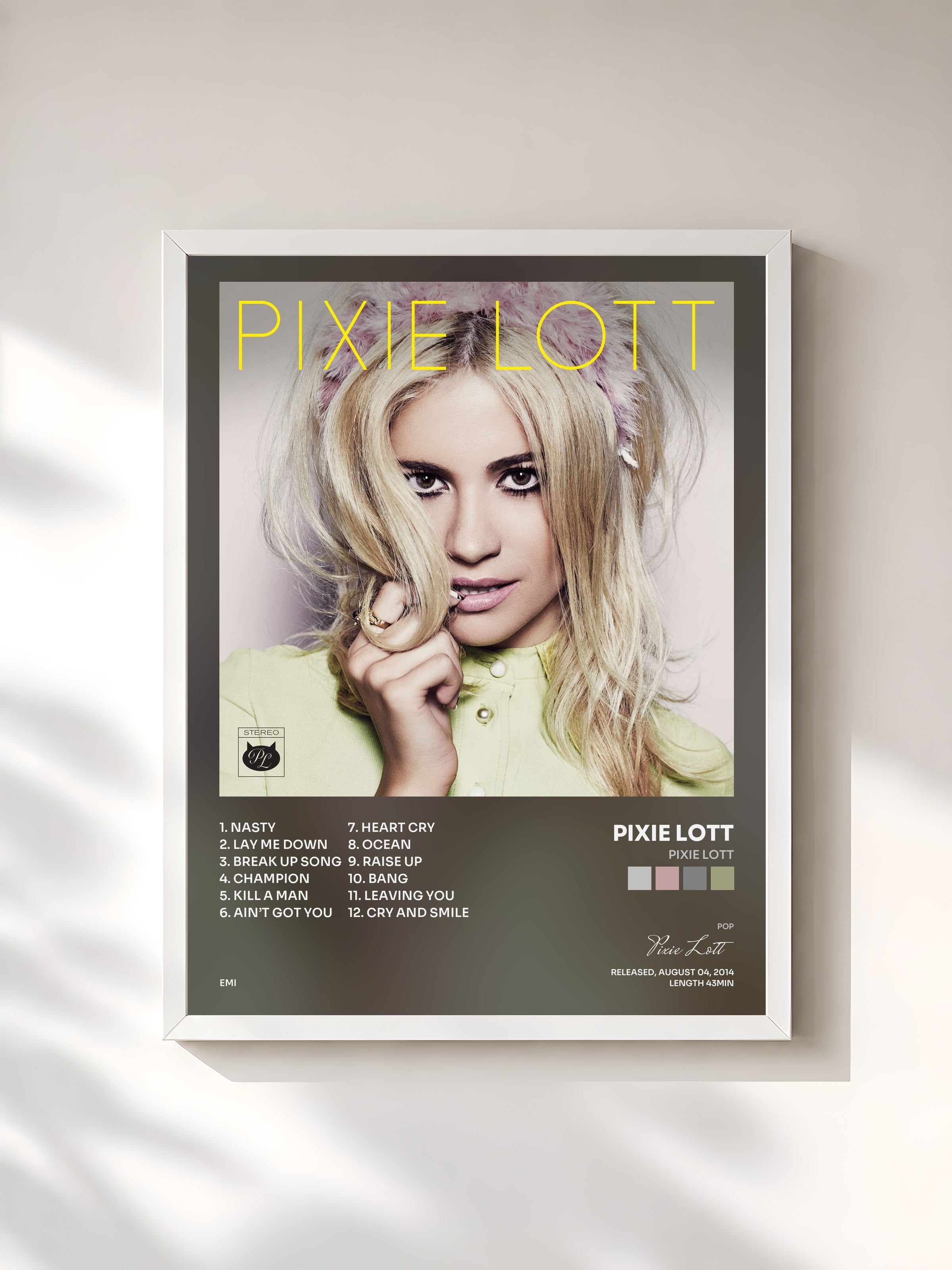 #blanc Tableau de l'album Pixie Lott de Pixie Lott, cadre blanc, imprimé et encadré en France
