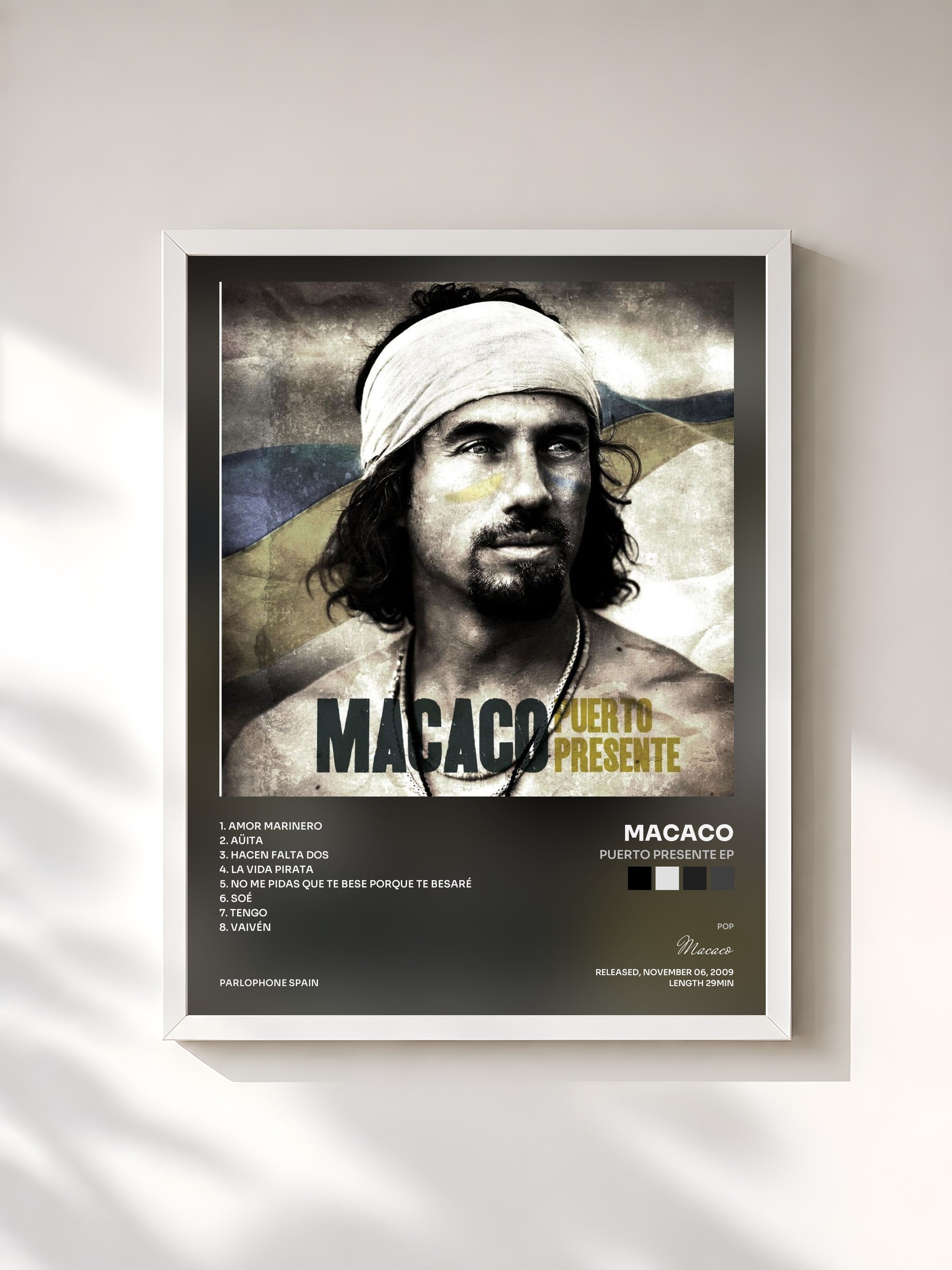 #blanc Tableau de l'album Puerto Presente EP de Macaco, cadre blanc, imprimé et encadré en France