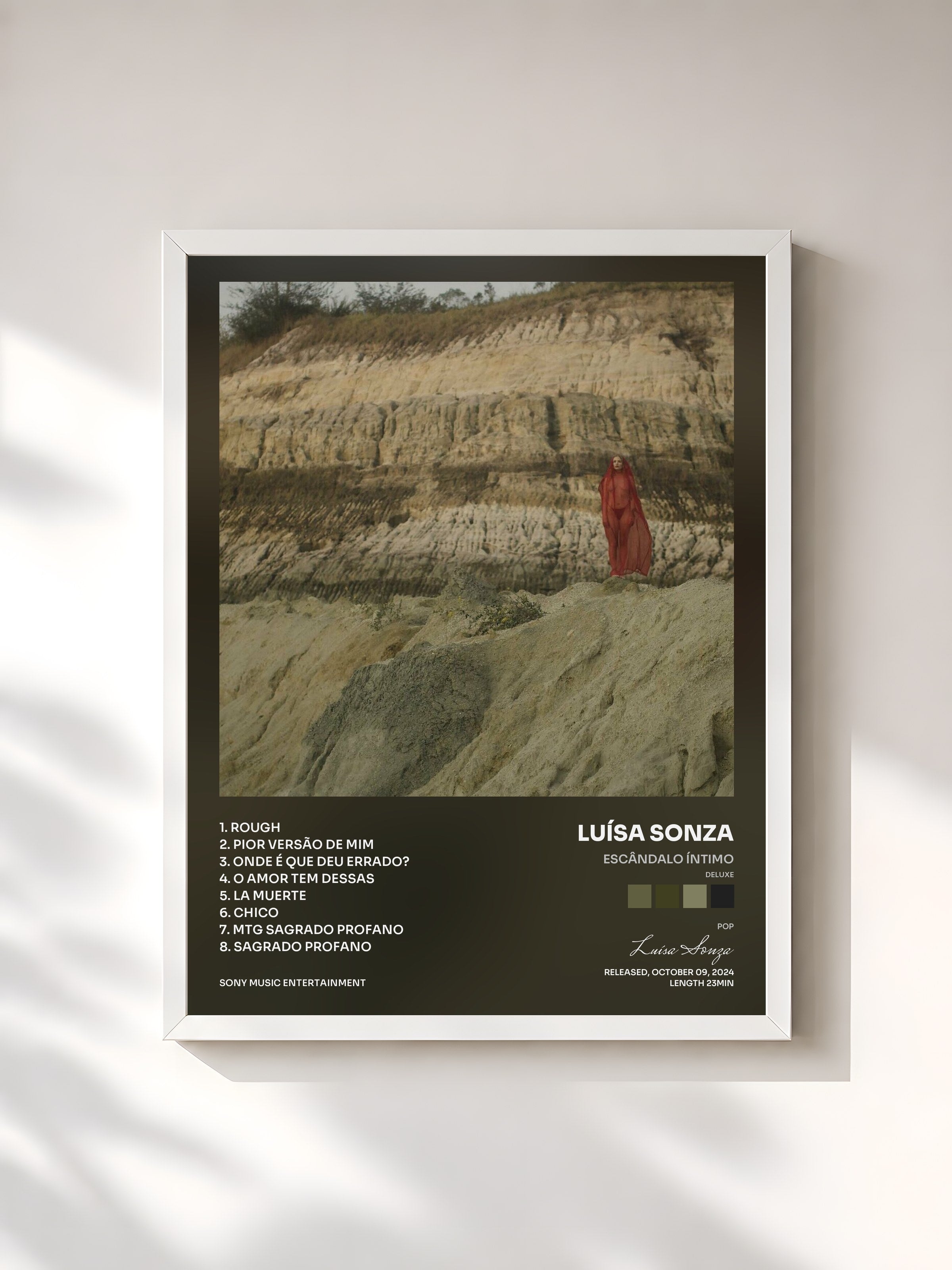 #blanc Tableau de l'album Escândalo Íntimo (Deluxe) de Luísa Sonza, cadre blanc, imprimé et encadré en France