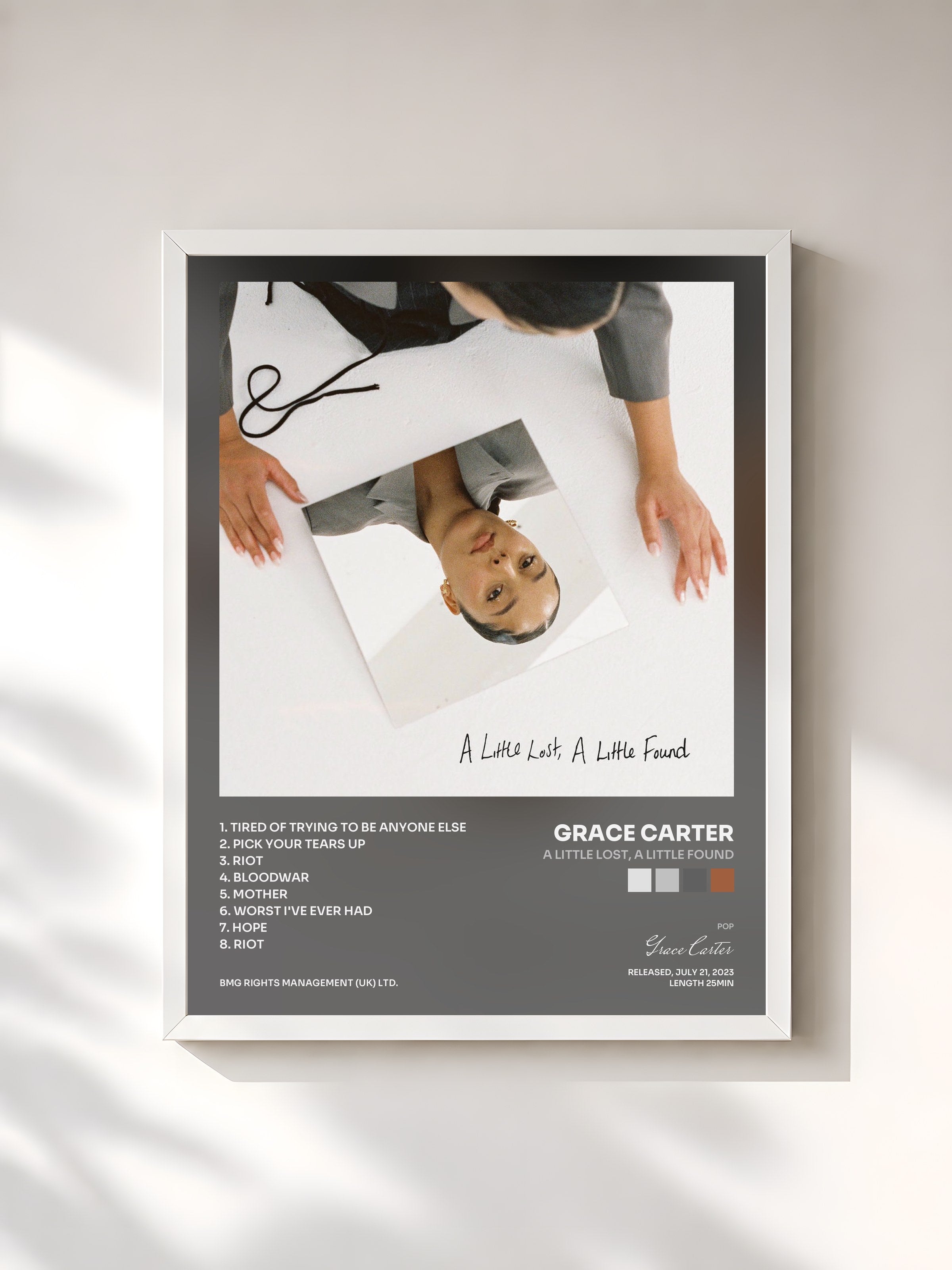 #blanc Tableau de l'album A Little Lost, A Little Found de Grace Carter, cadre blanc, imprimé et encadré en France