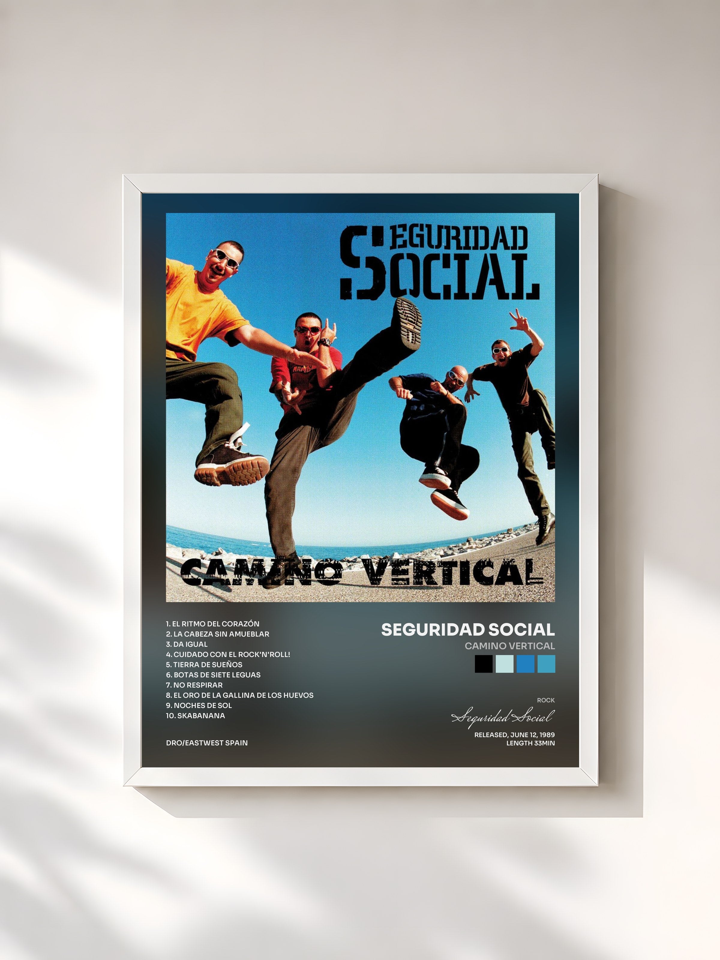 #blanc Tableau de l'album Camino Vertical de Seguridad Social, cadre blanc, imprimé et encadré en France
