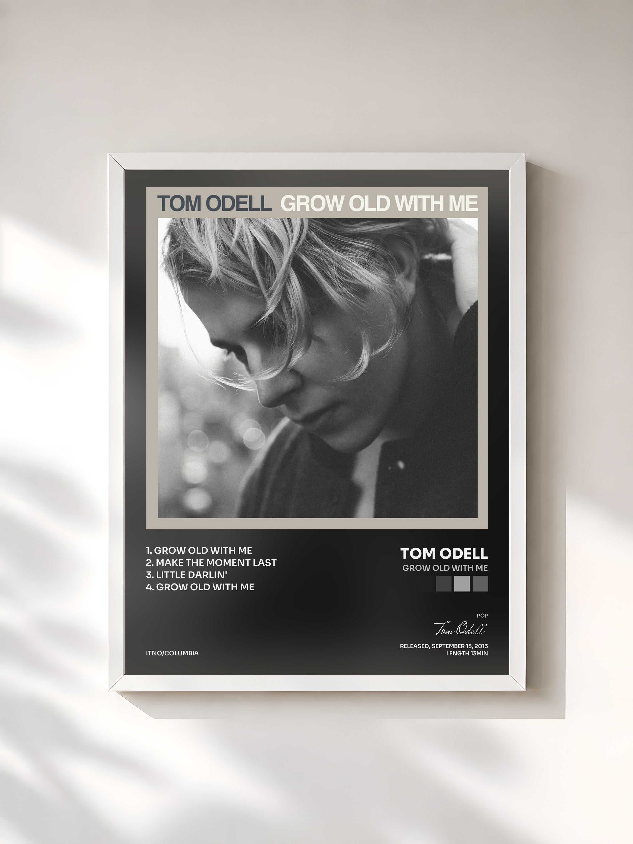 #blanc Tableau de l'album Grow Old With Me de Tom Odell, cadre blanc, imprimé et encadré en France