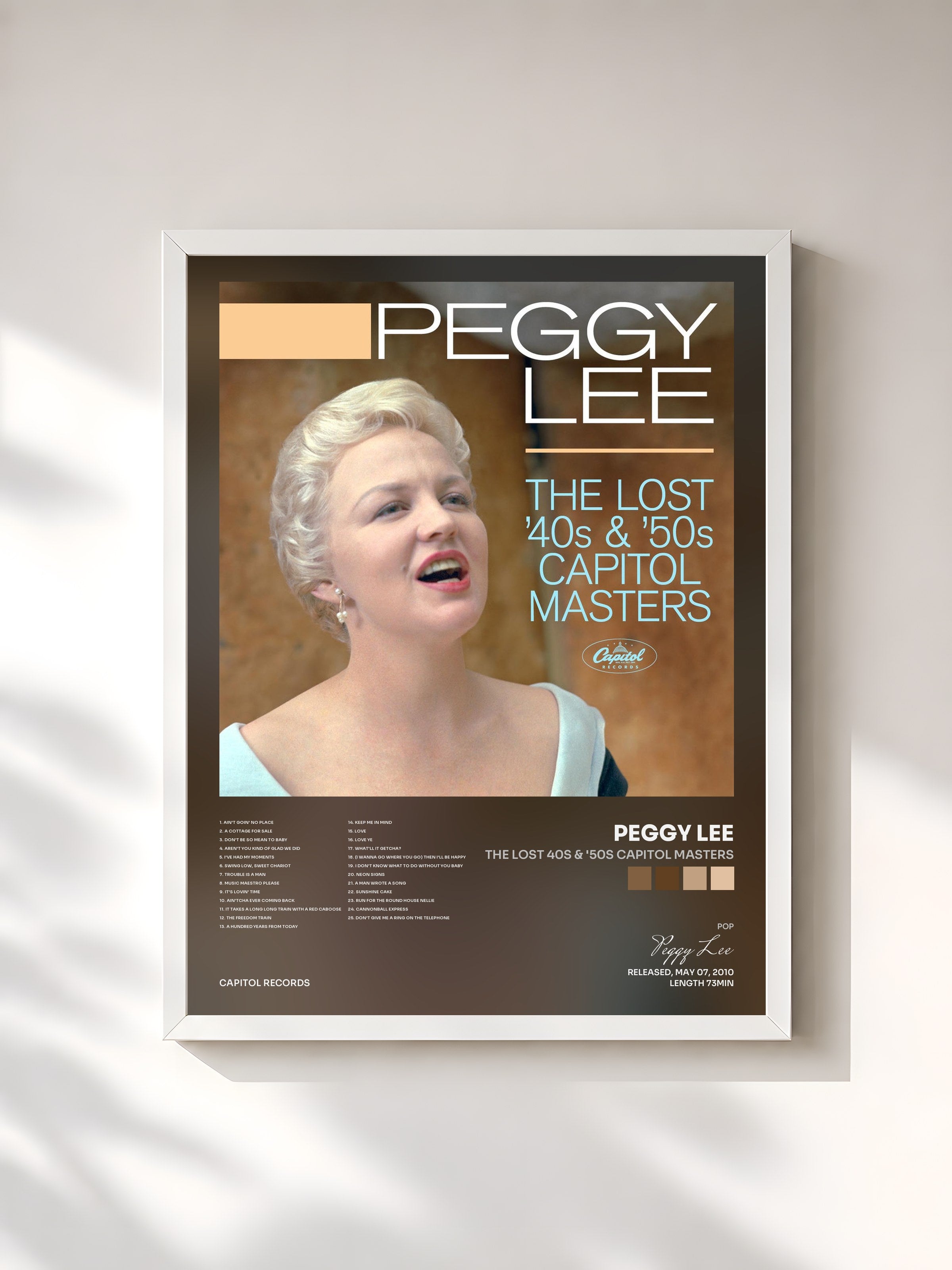 #blanc Tableau de l'album The Lost 40s & '50s Capitol Masters de Peggy Lee, cadre blanc, imprimé et encadré en France