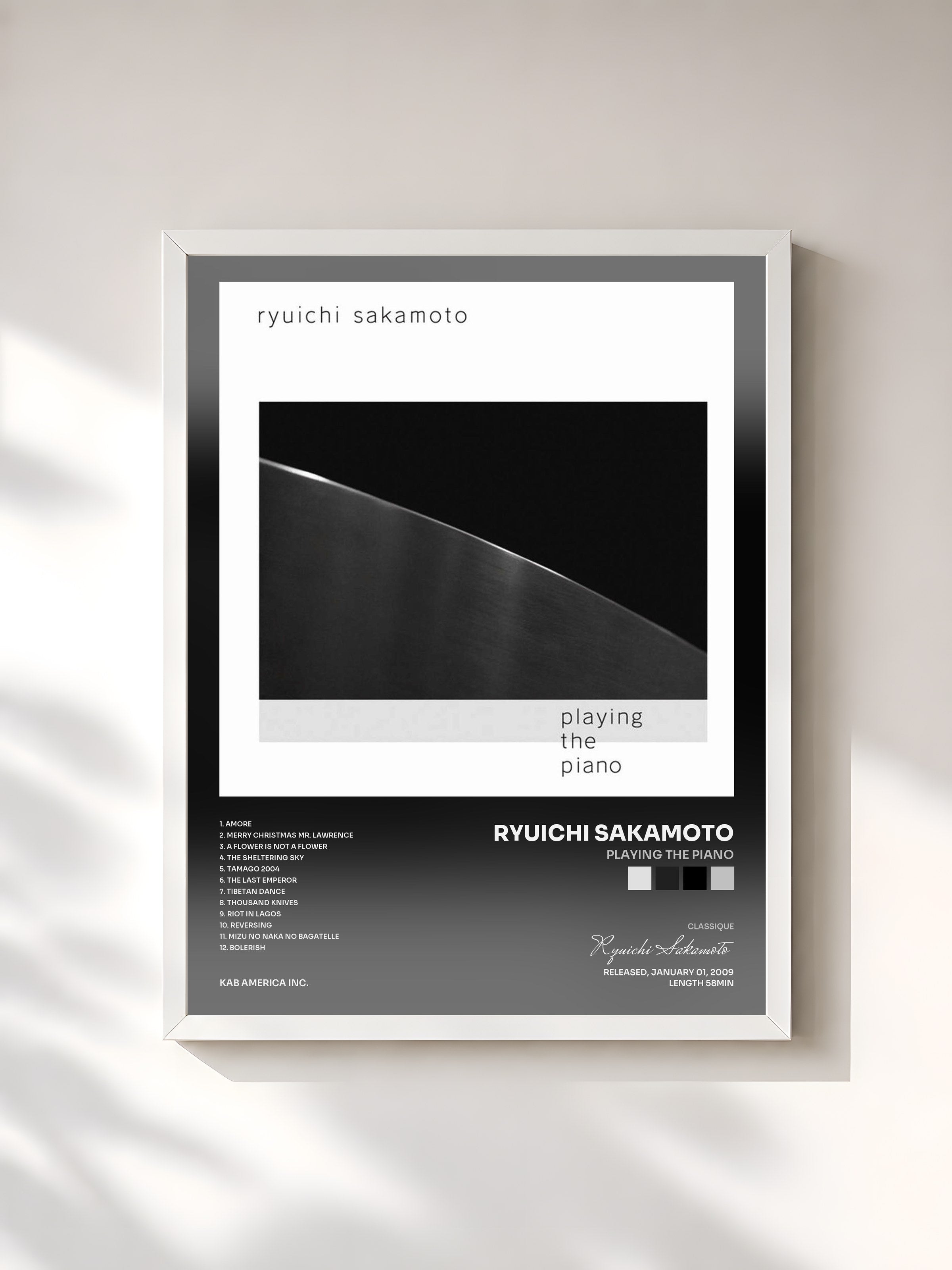 #blanc Tableau de l'album Playing The Piano de Ryuichi Sakamoto, cadre blanc, imprimé et encadré en France