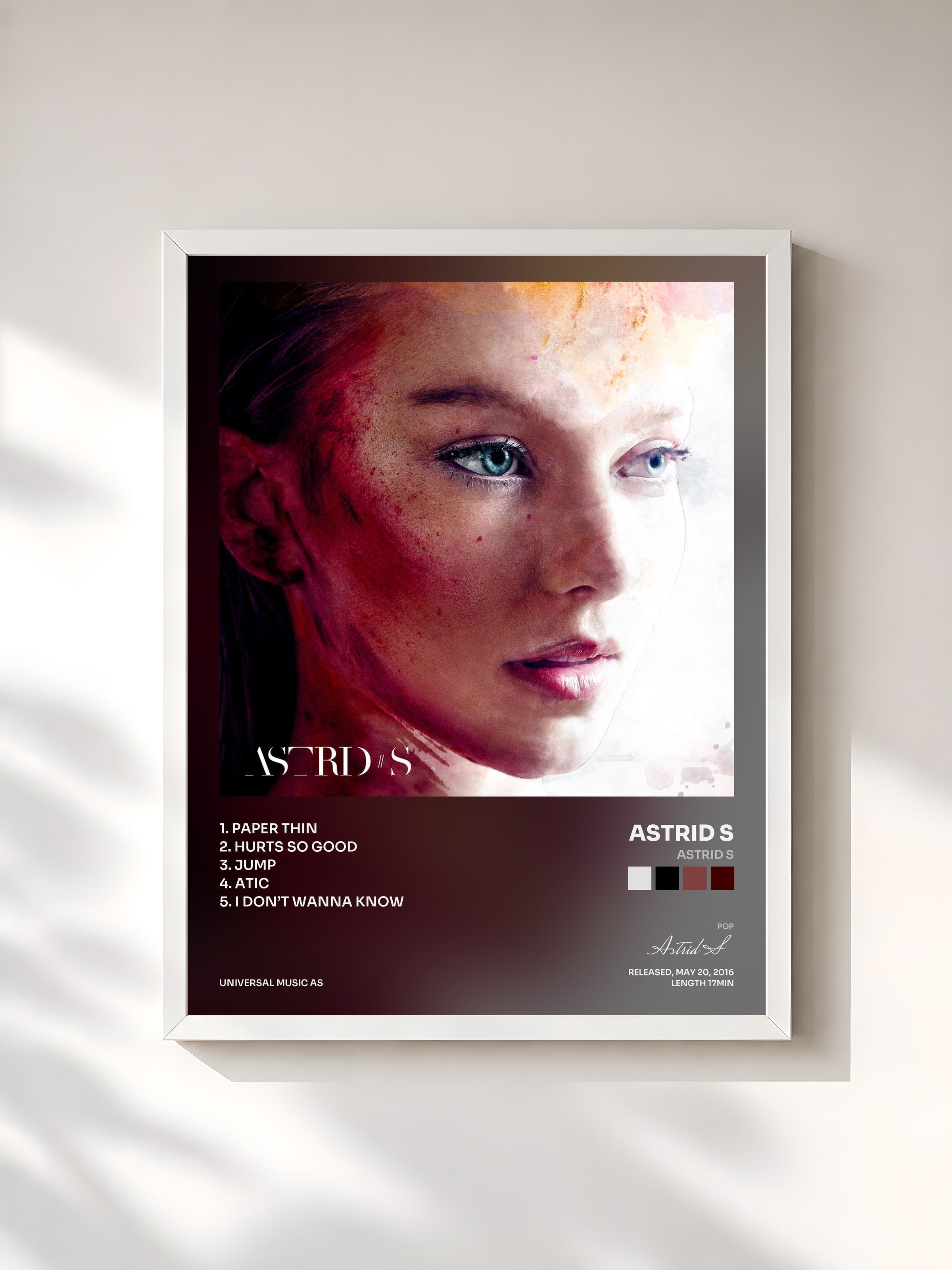 #blanc Tableau de l'album Astrid S de Astrid S, cadre blanc, imprimé et encadré en France