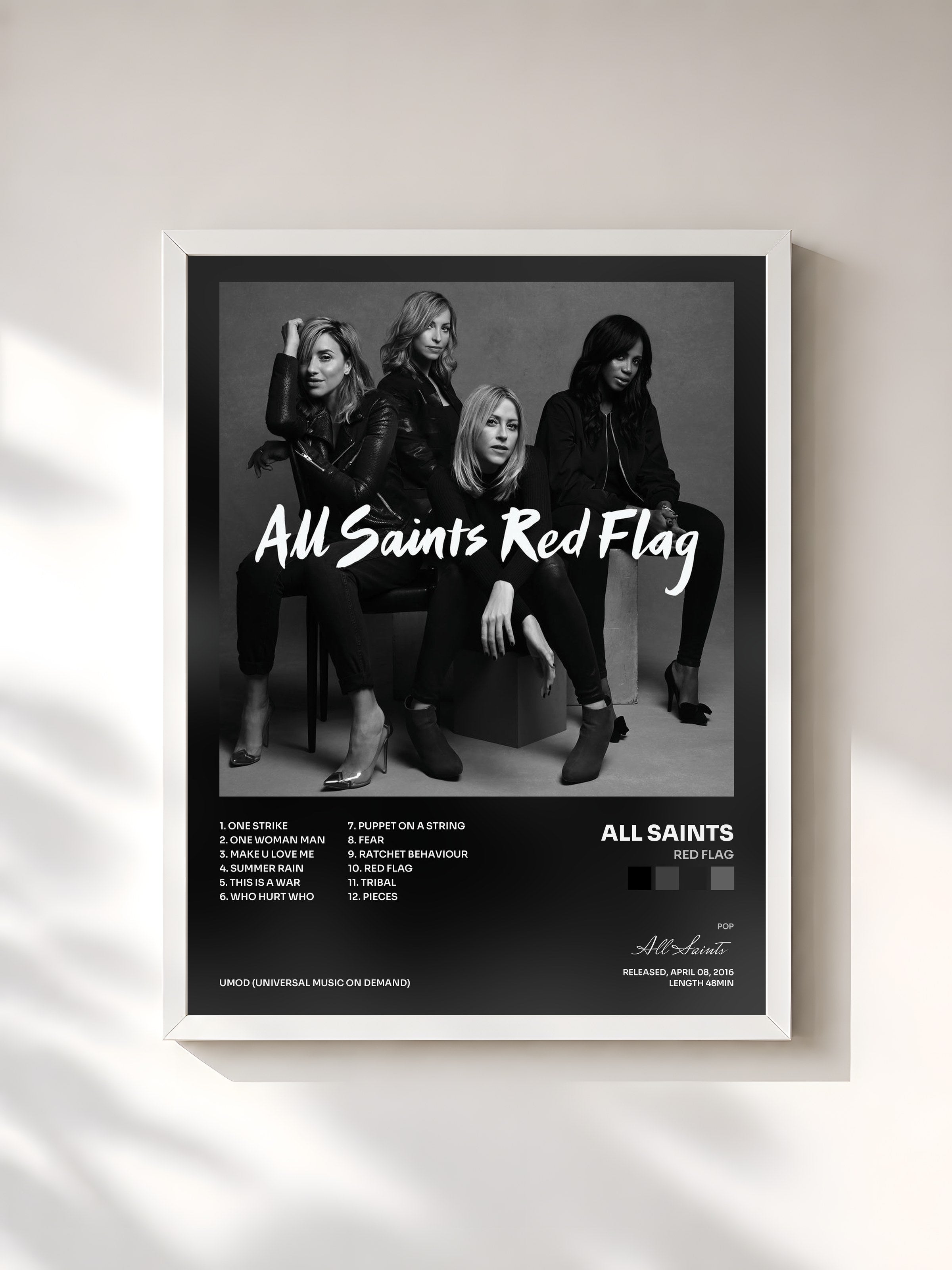 #blanc Tableau de l'album Red Flag de All Saints, cadre blanc, imprimé et encadré en France