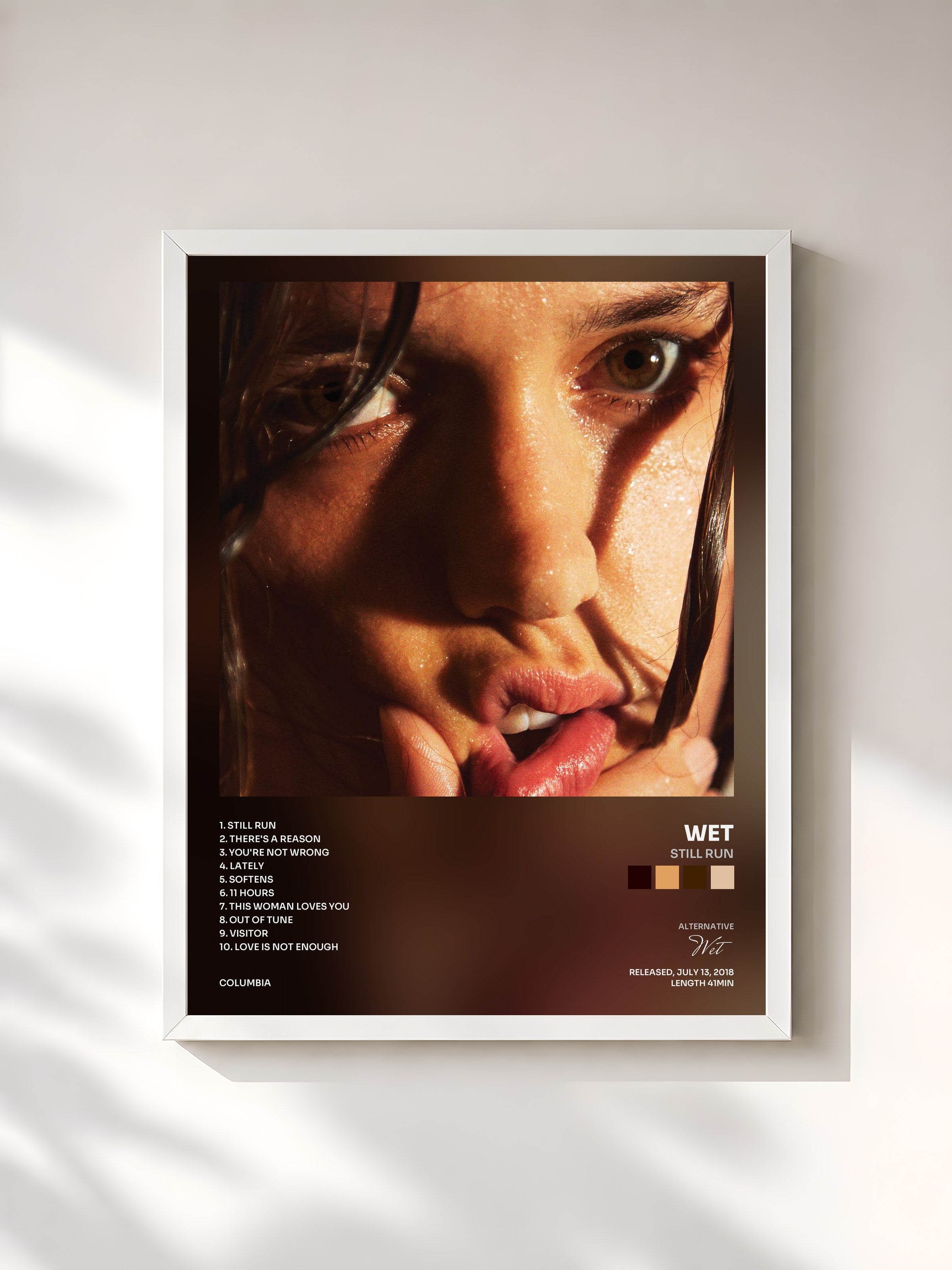 #blanc Tableau de l'album Still Run de Wet, cadre blanc, imprimé et encadré en France