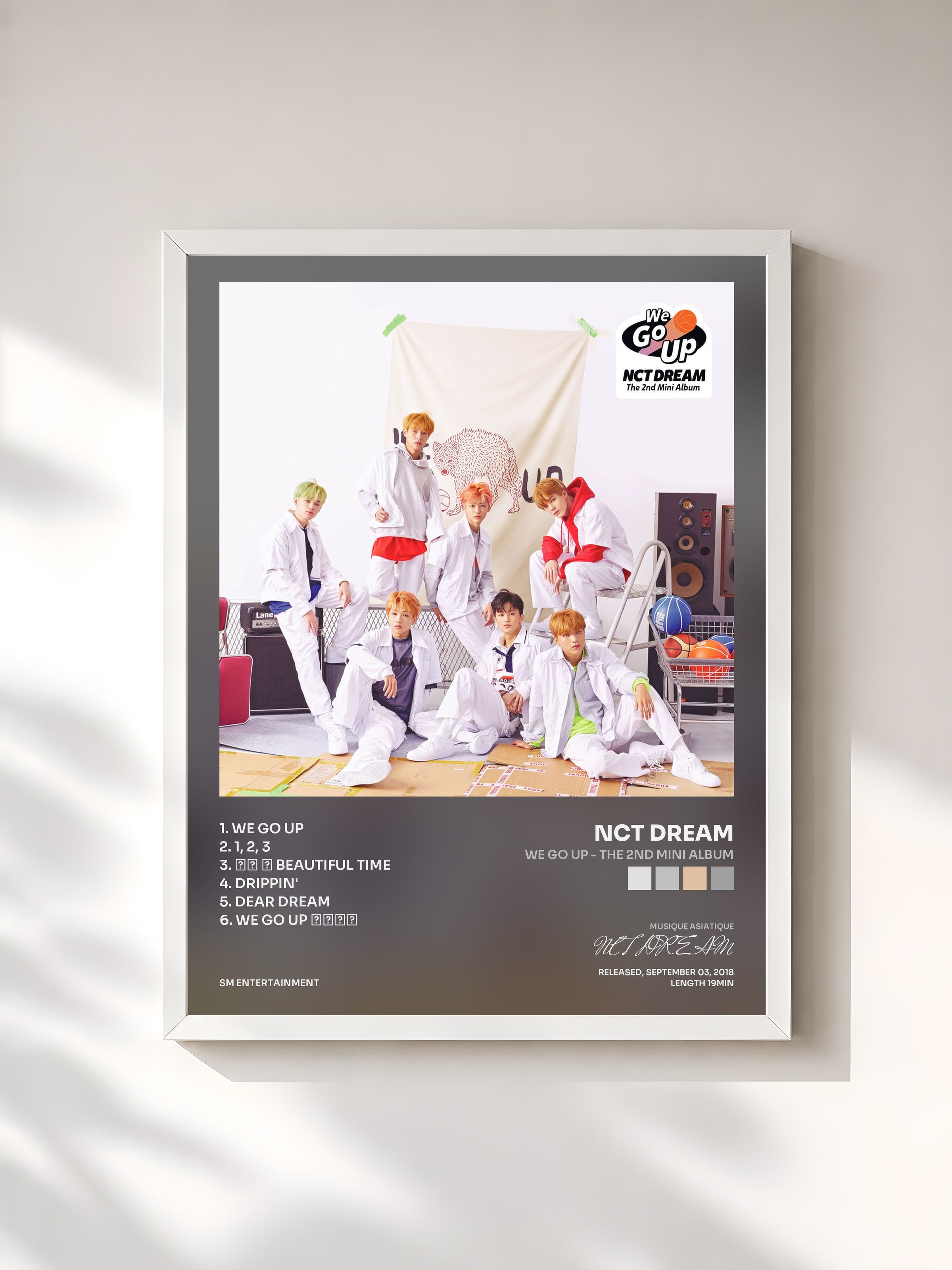 #blanc Tableau de l'album We Go Up - The 2nd Mini Album de NCT DREAM, cadre blanc, imprimé et encadré en France