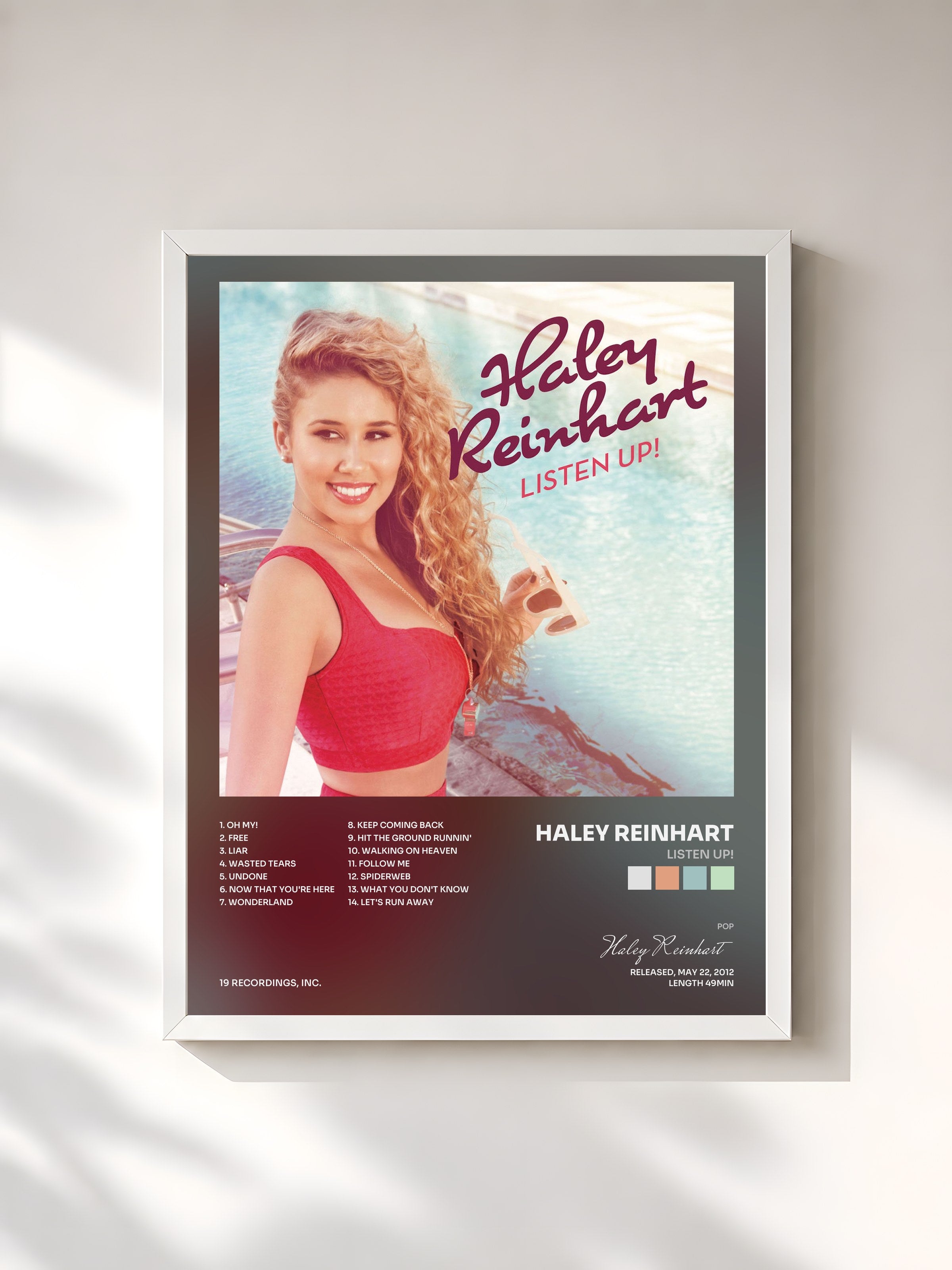 #blanc Tableau de l'album Listen Up! de Haley Reinhart, cadre blanc, imprimé et encadré en France