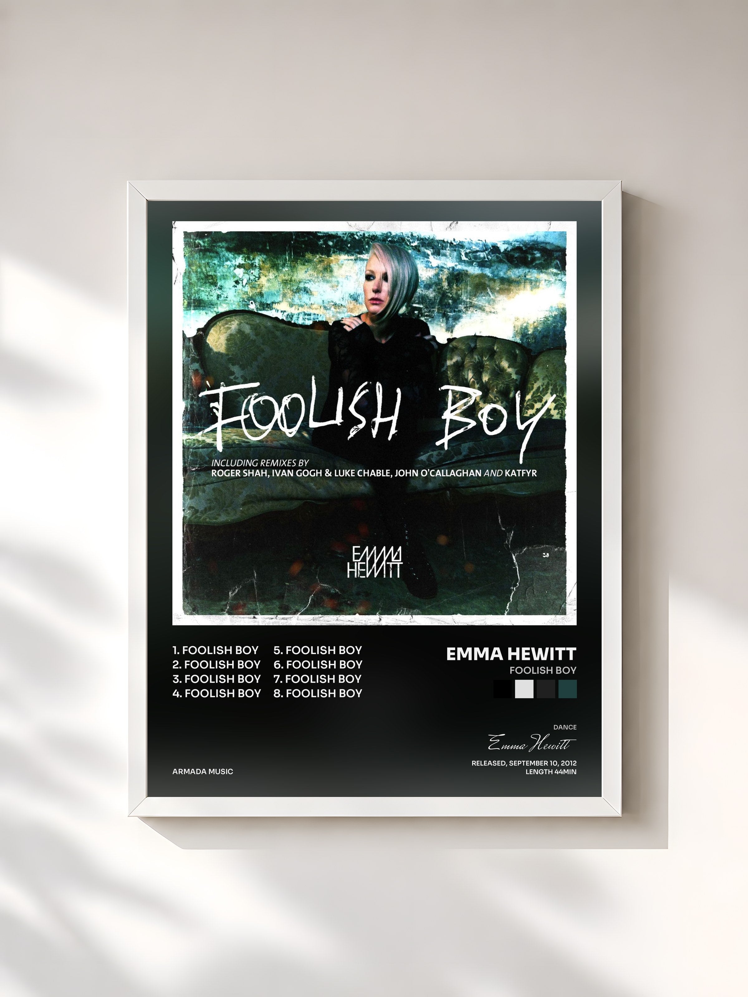 #blanc Tableau de l'album Foolish Boy de Emma Hewitt, cadre blanc, imprimé et encadré en France