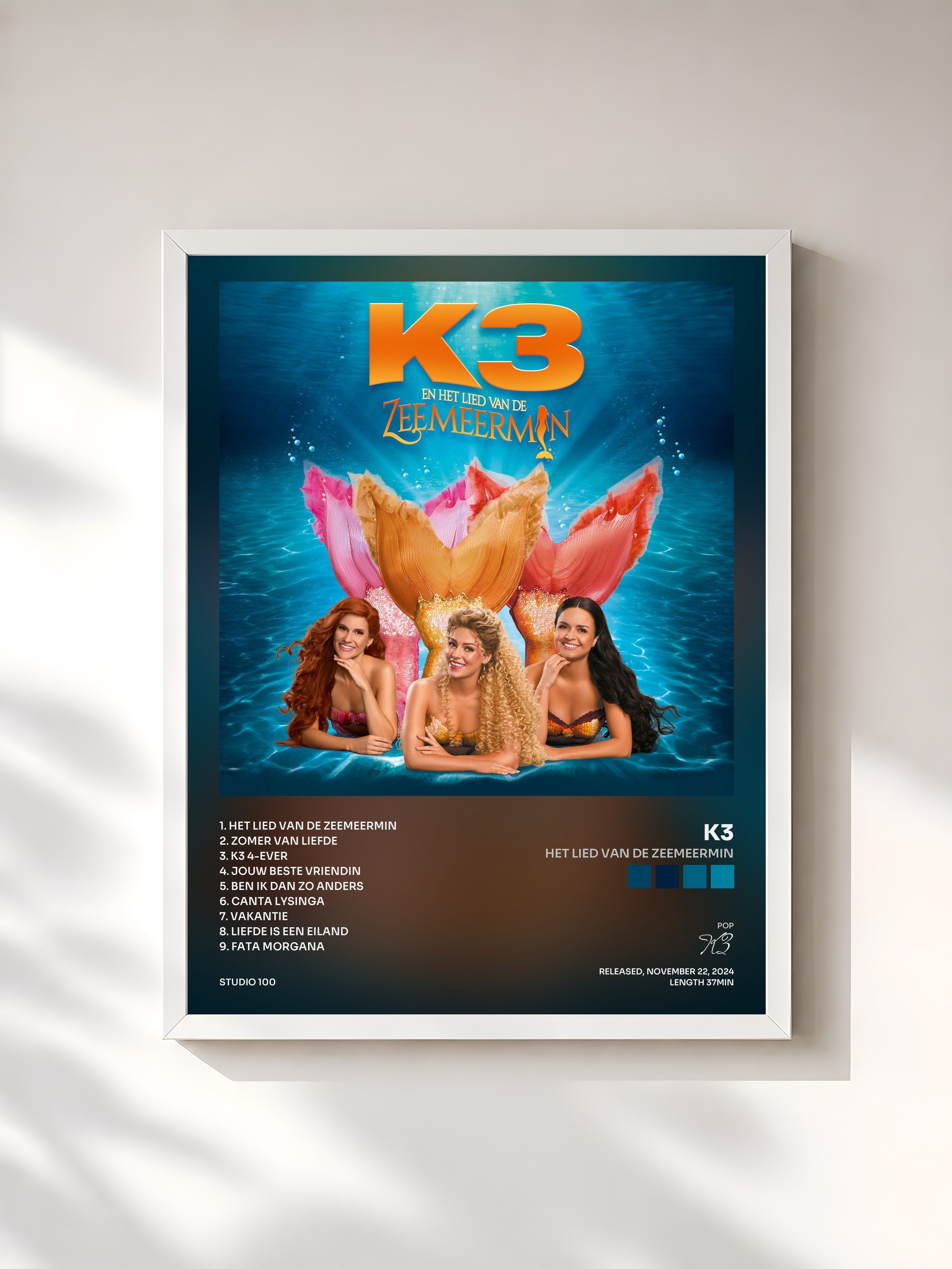 #blanc Tableau de l'album Het Lied van de Zeemeermin de K3, cadre blanc, imprimé et encadré en France