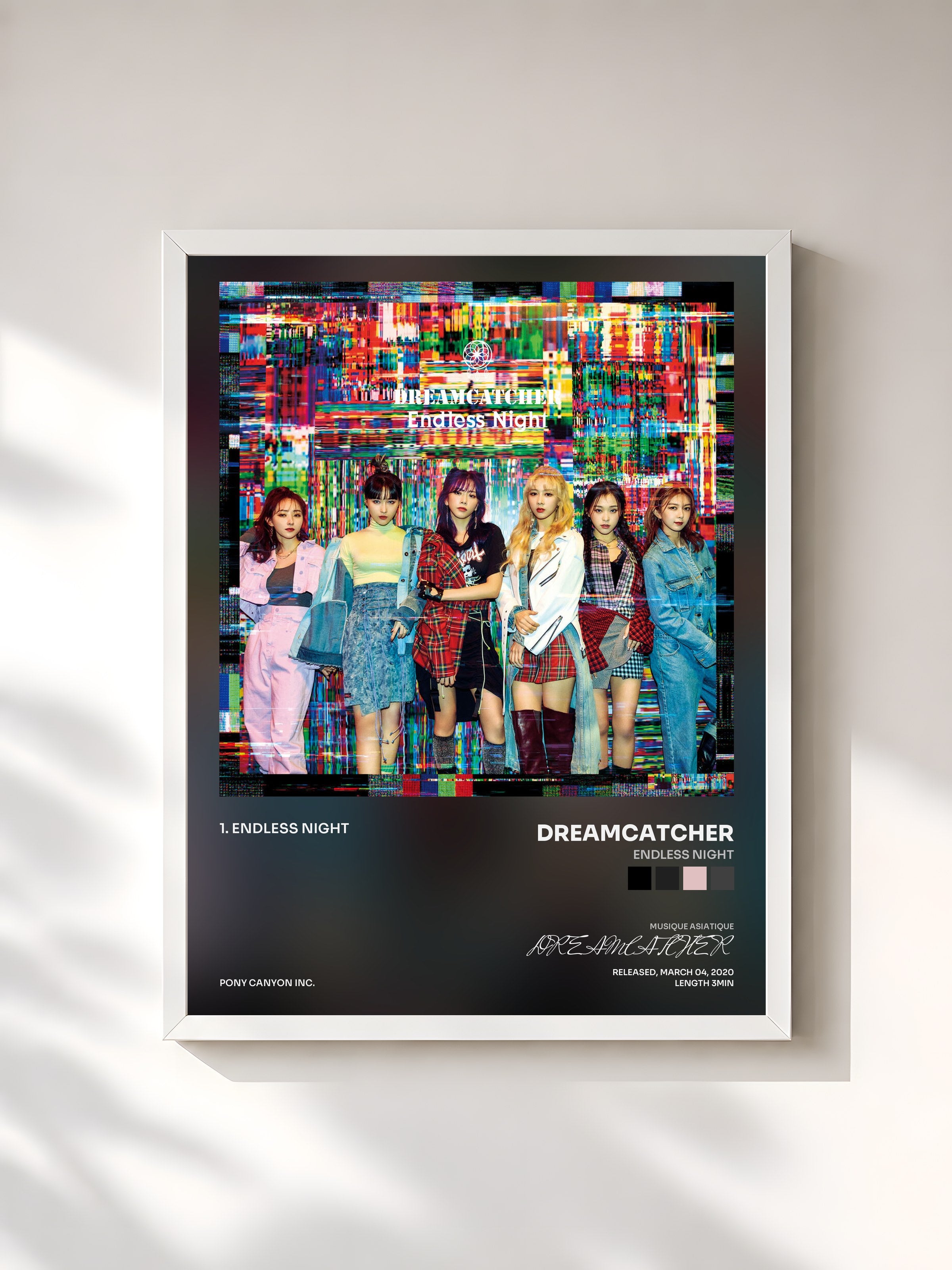 #blanc Tableau de l'album Endless Night de DREAMCATCHER, cadre blanc, imprimé et encadré en France