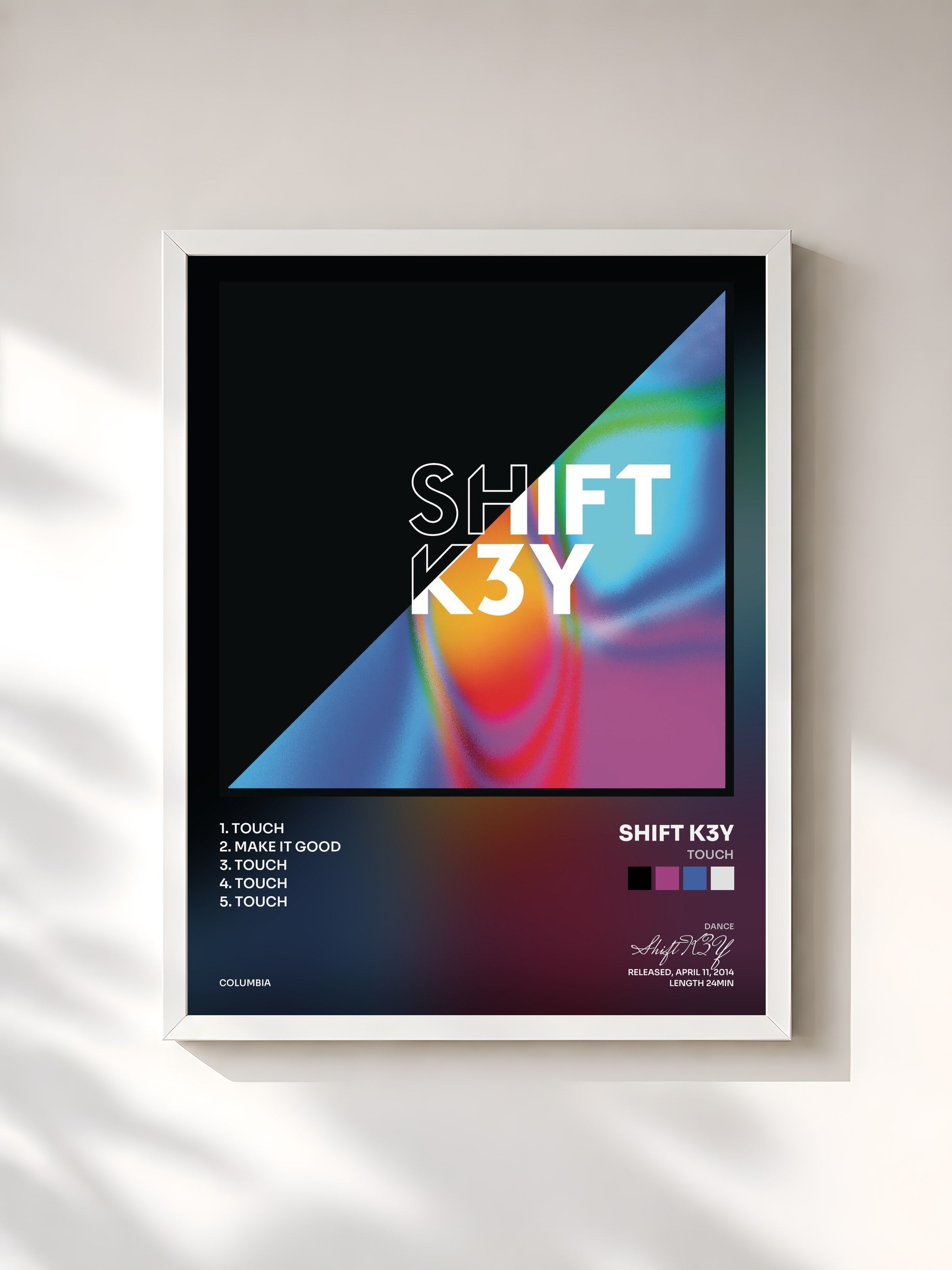 #blanc Tableau de l'album Touch de Shift K3Y, cadre blanc, imprimé et encadré en France