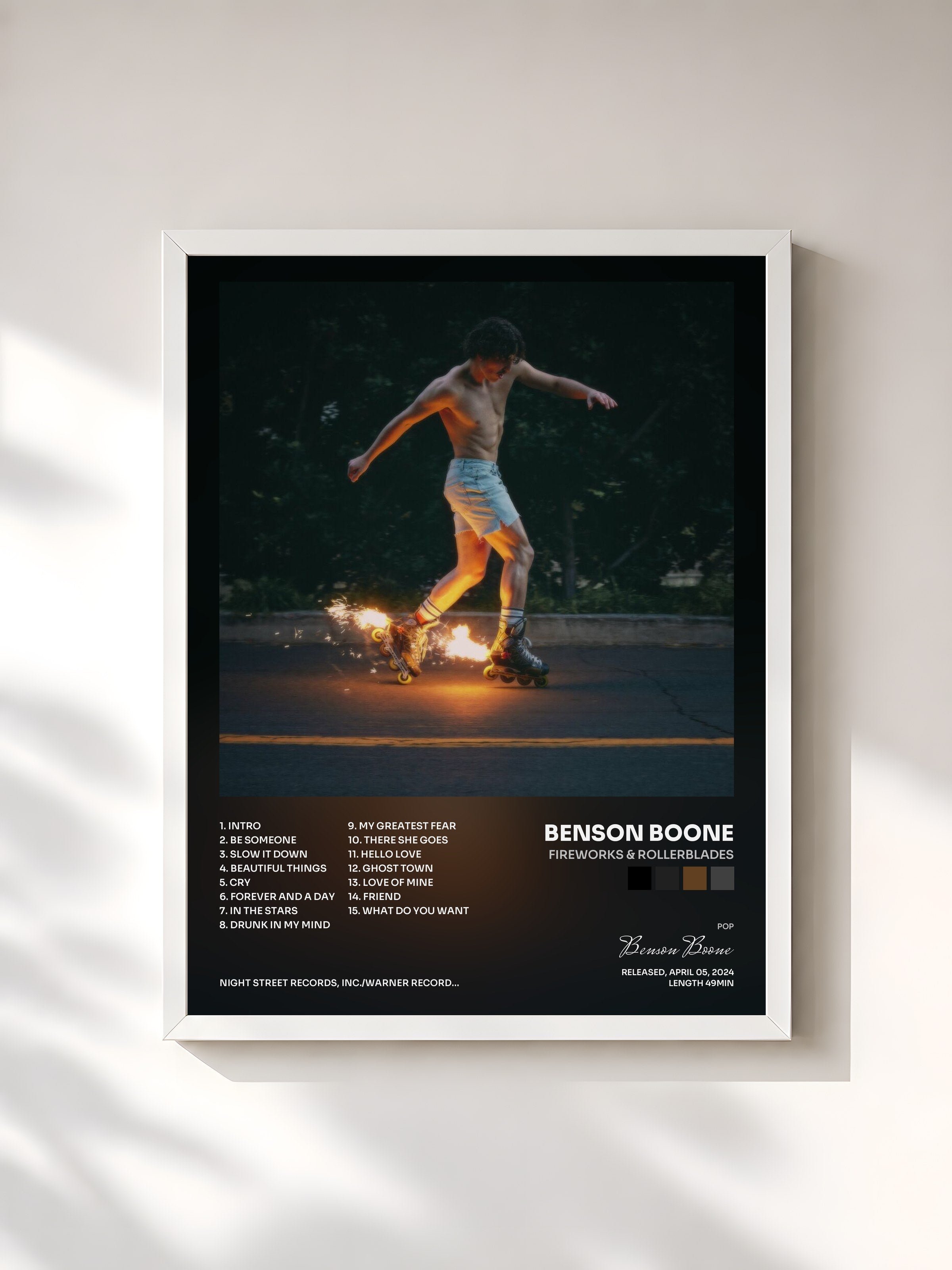 #blanc Tableau de l'album Fireworks & Rollerblades de Benson Boone, cadre blanc, imprimé et encadré en France