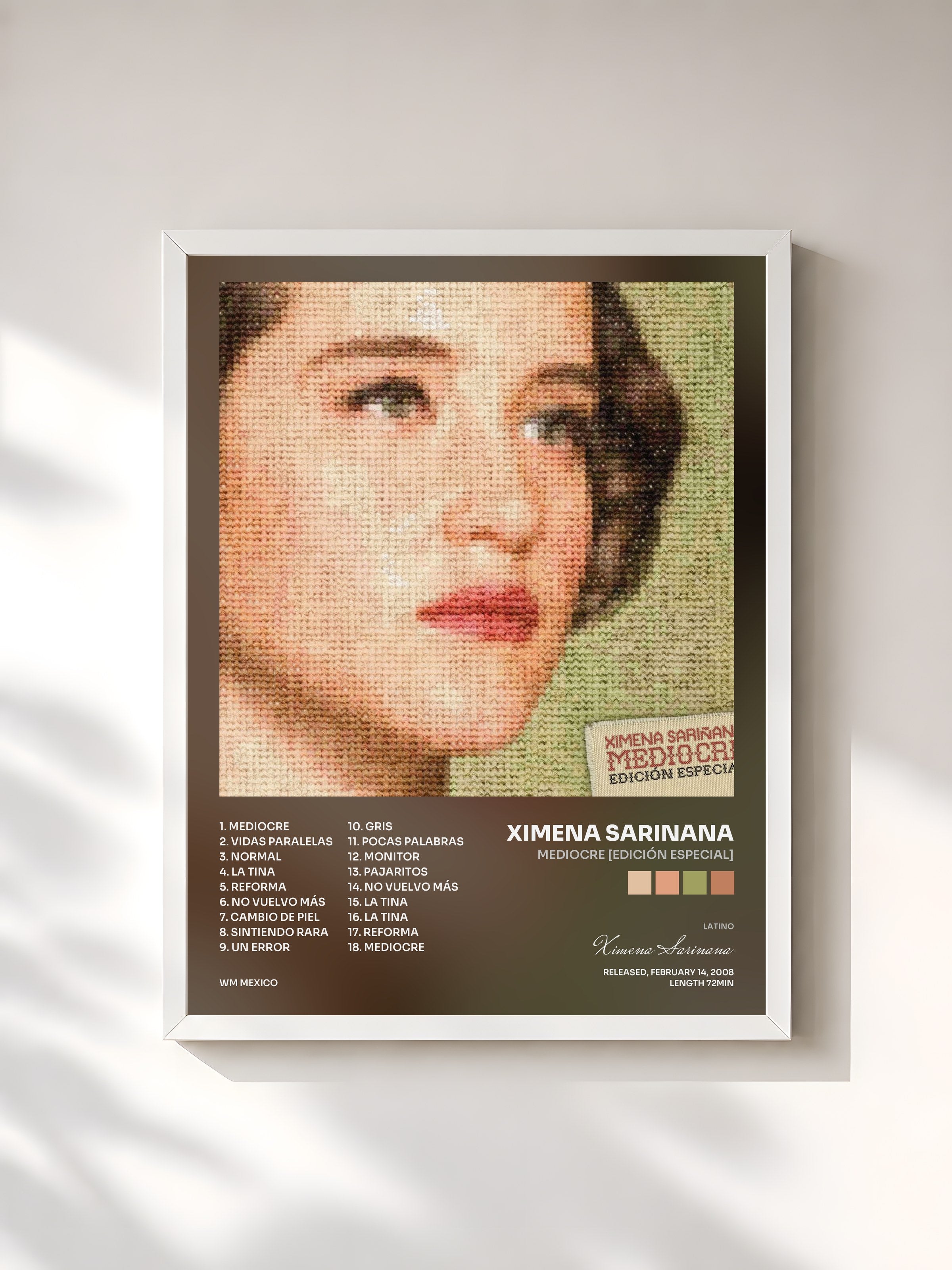 #blanc Tableau de l'album Mediocre [Edición Especial] de Ximena Sarinana, cadre blanc, imprimé et encadré en France
