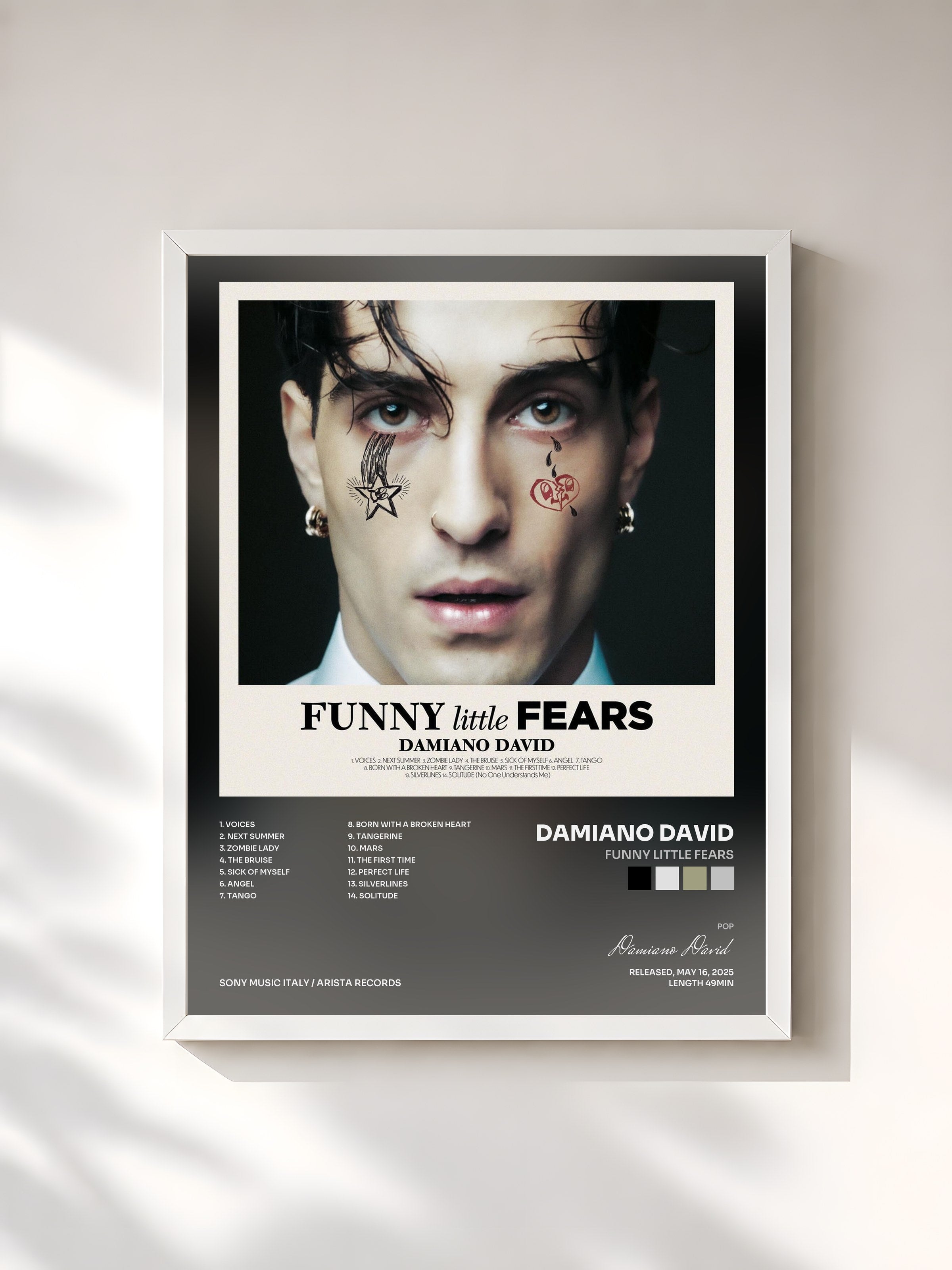 #blanc Tableau de l'album FUNNY little FEARS de Damiano David, cadre blanc, imprimé et encadré en France