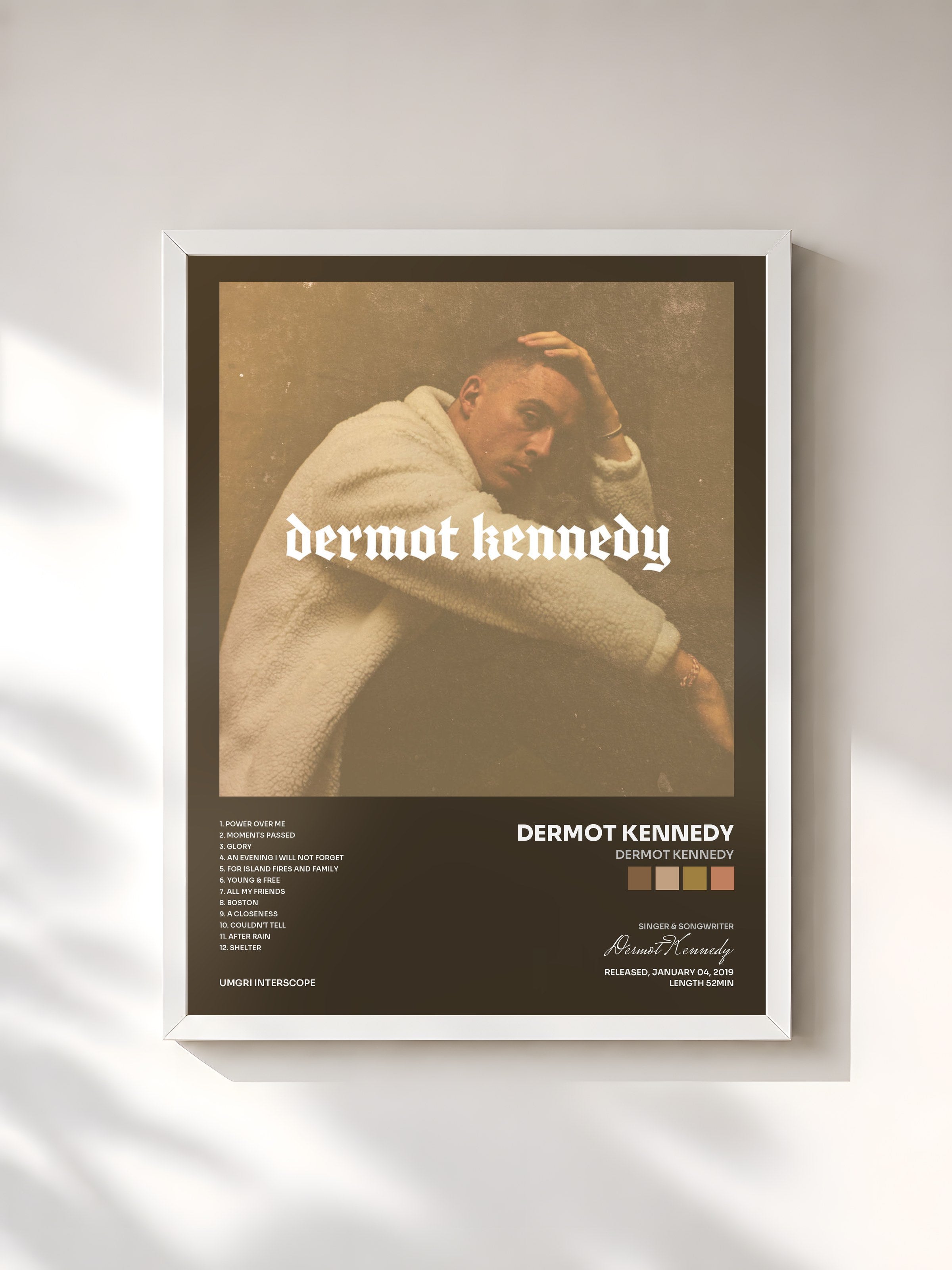 #blanc Tableau de l'album Dermot Kennedy de Dermot Kennedy, cadre blanc, imprimé et encadré en France