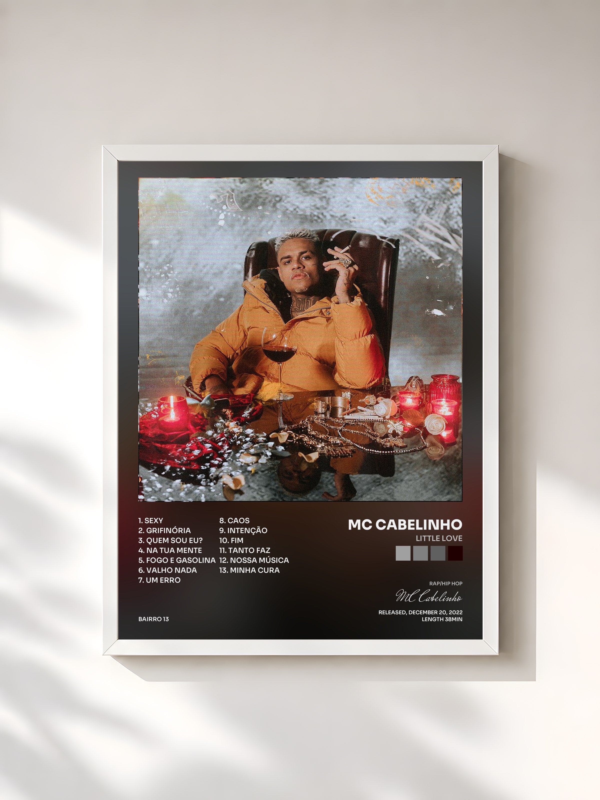 #blanc Tableau de l'album LITTLE LOVE de MC Cabelinho, cadre blanc, imprimé et encadré en France
