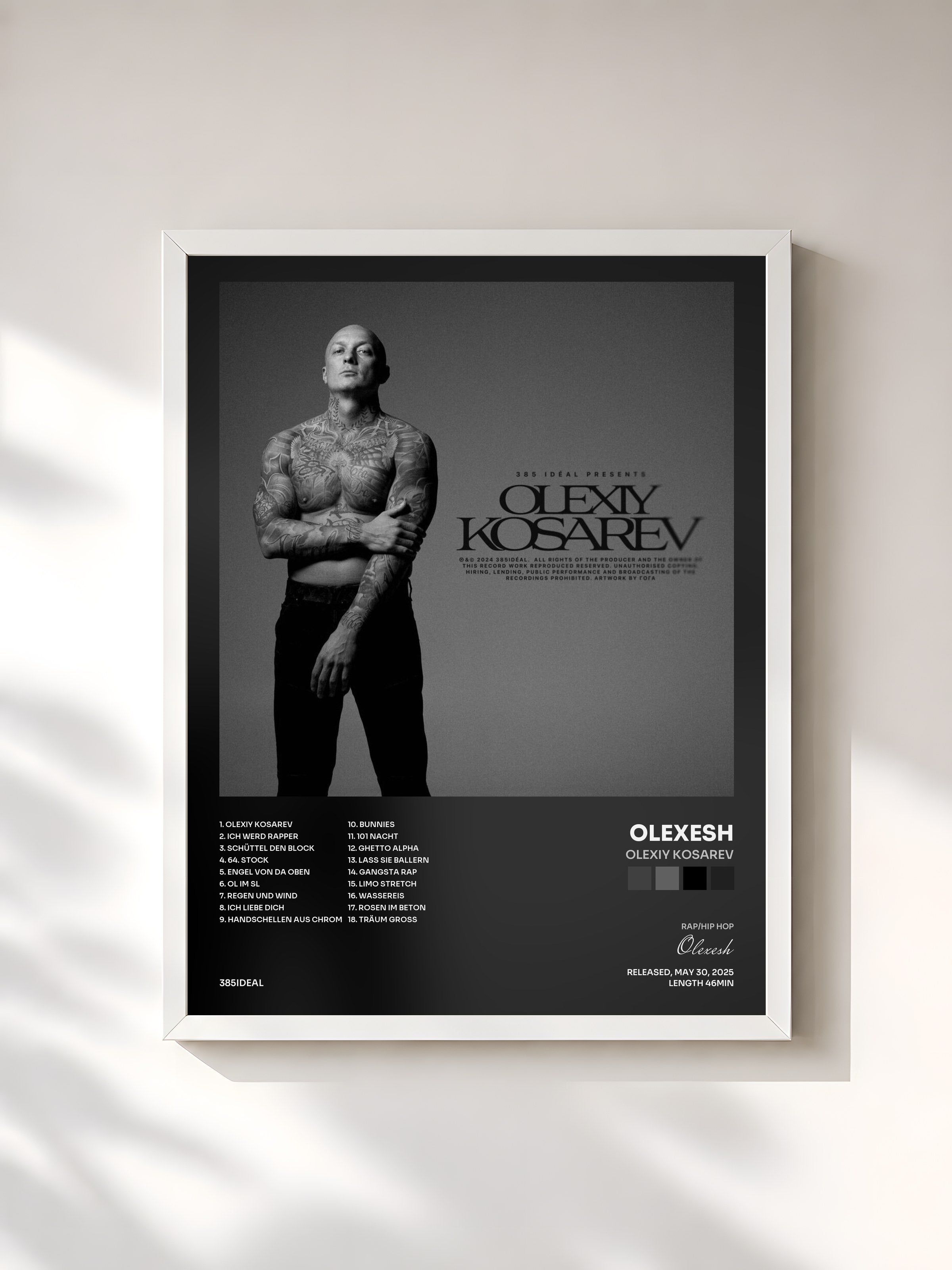 #blanc Tableau de l'album Olexiy Kosarev de Olexesh, cadre blanc, imprimé et encadré en France