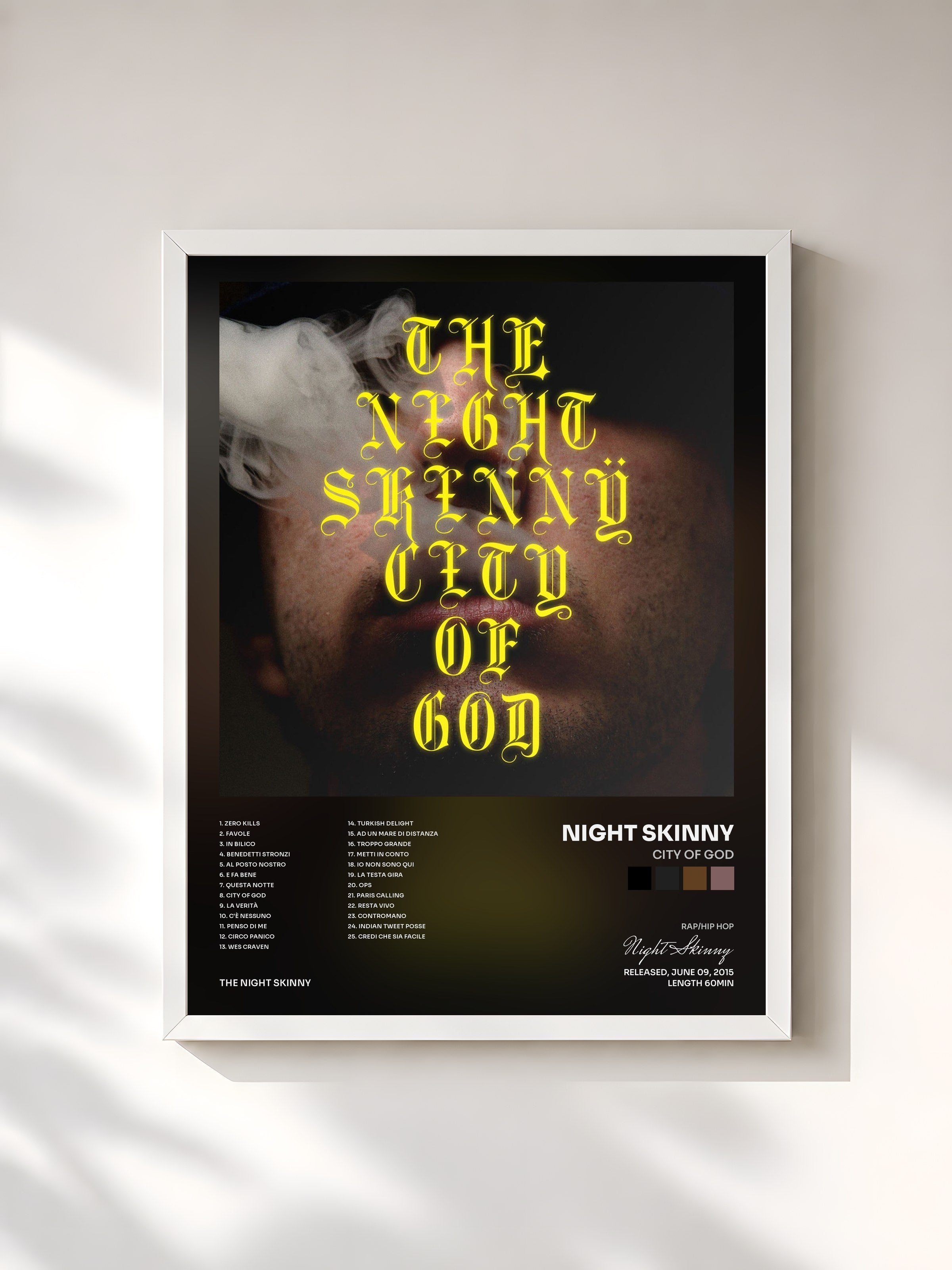 #blanc Tableau de l'album City Of God de Night Skinny, cadre blanc, imprimé et encadré en France