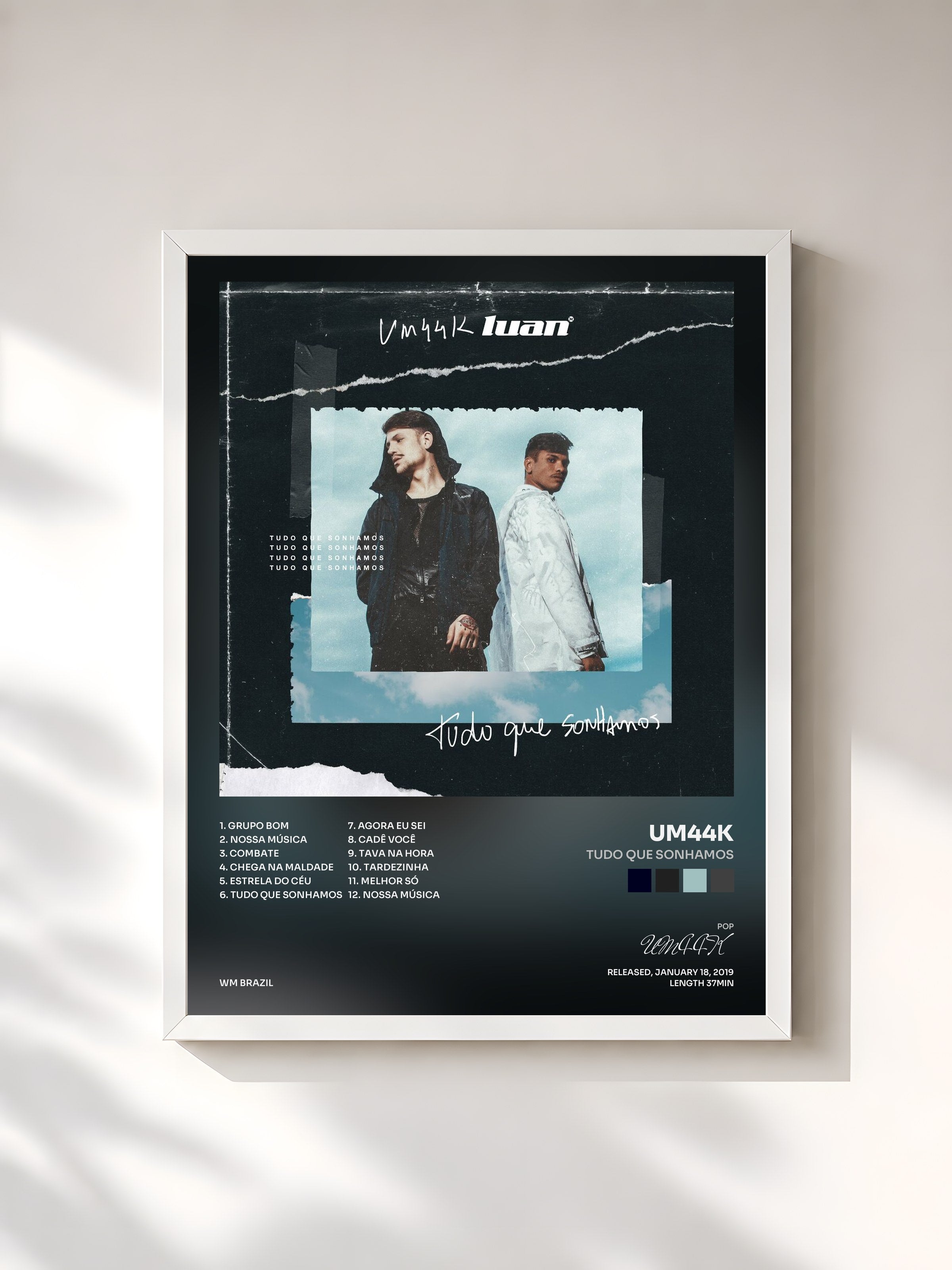 #blanc Tableau de l'album Tudo que sonhamos de UM44K, cadre blanc, imprimé et encadré en France