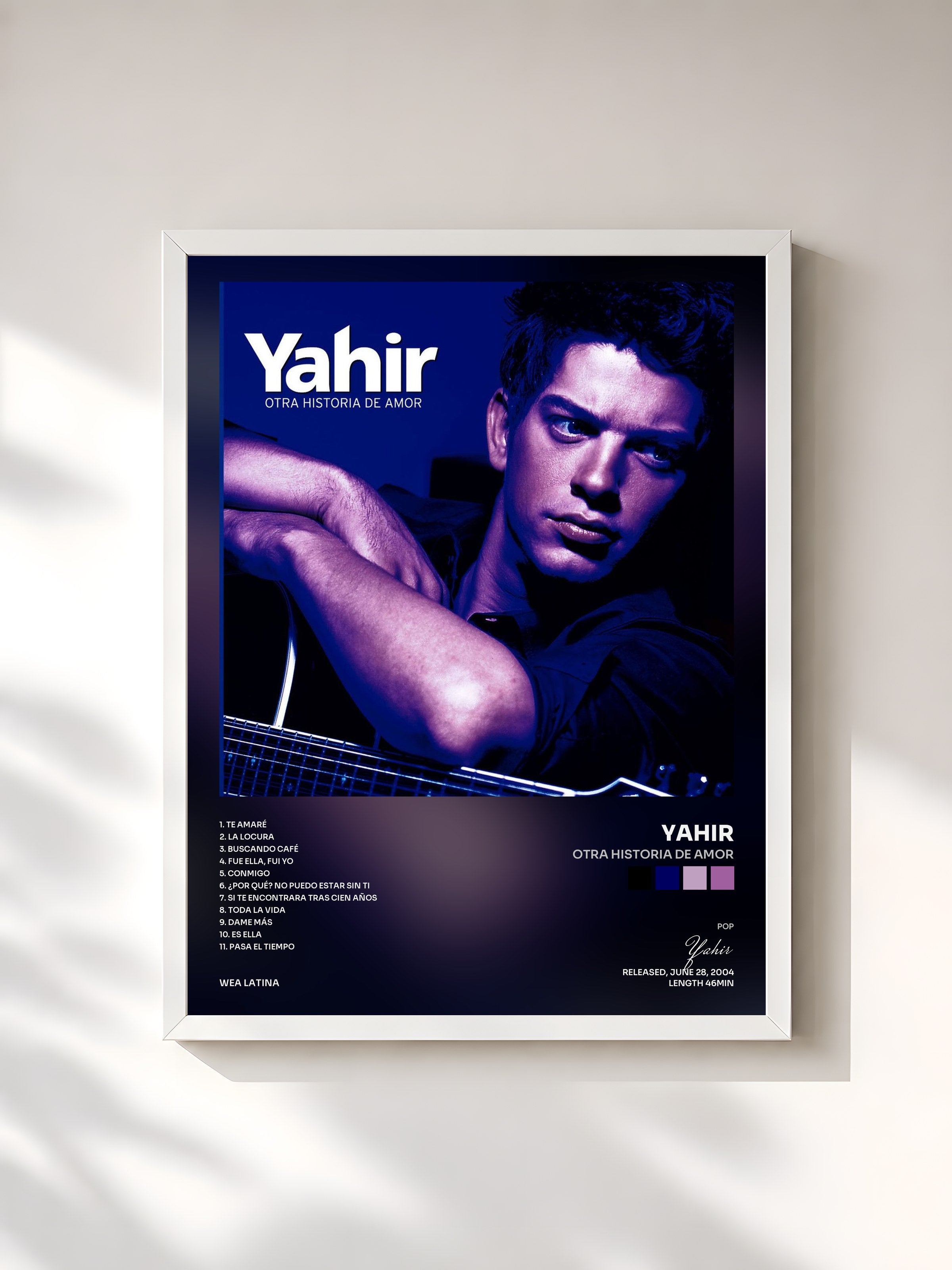 #blanc Tableau de l'album Otra Historia De Amor de Yahir, cadre blanc, imprimé et encadré en France