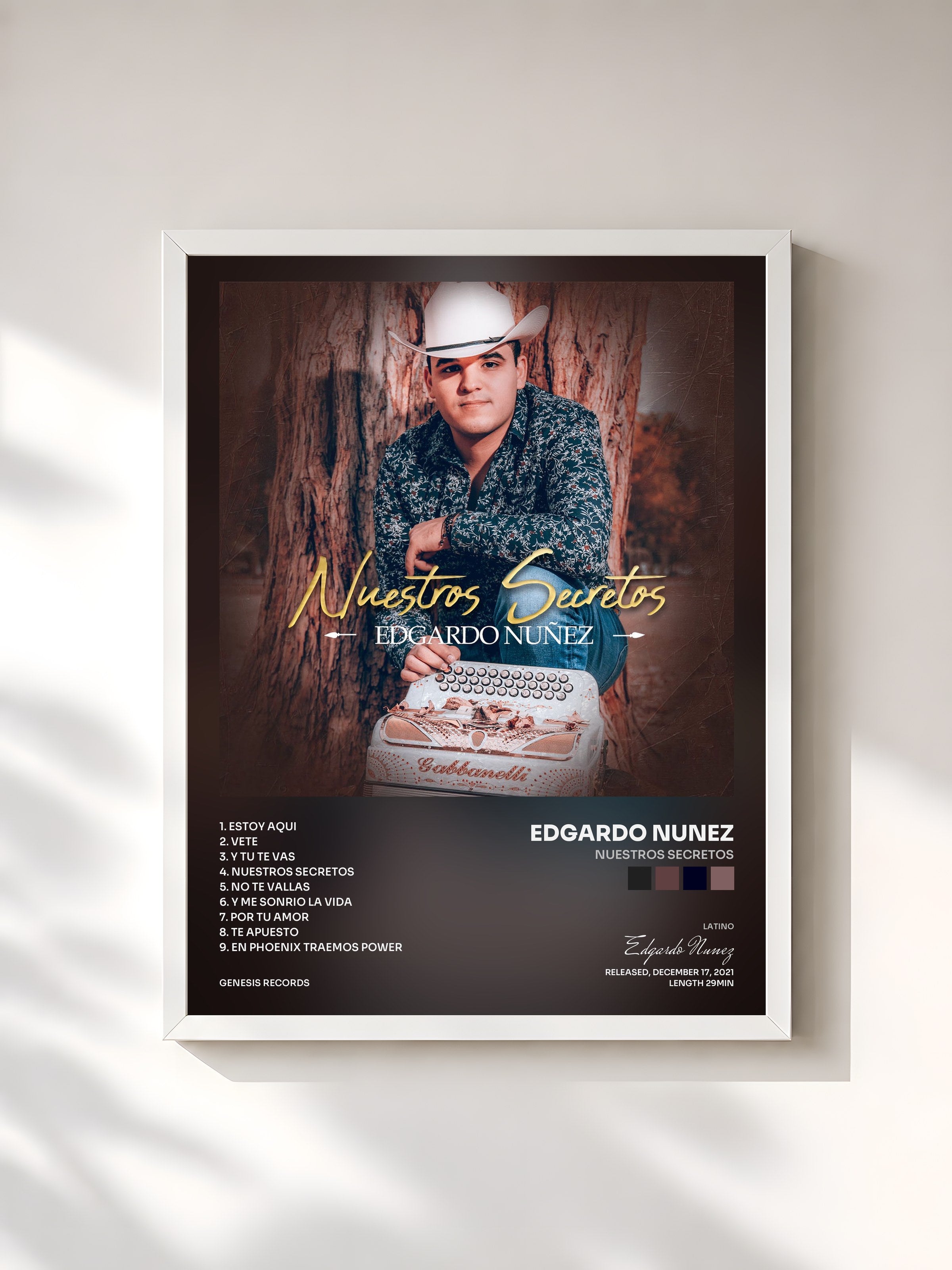 #blanc Tableau de l'album Nuestros Secretos de Edgardo Nunez, cadre blanc, imprimé et encadré en France