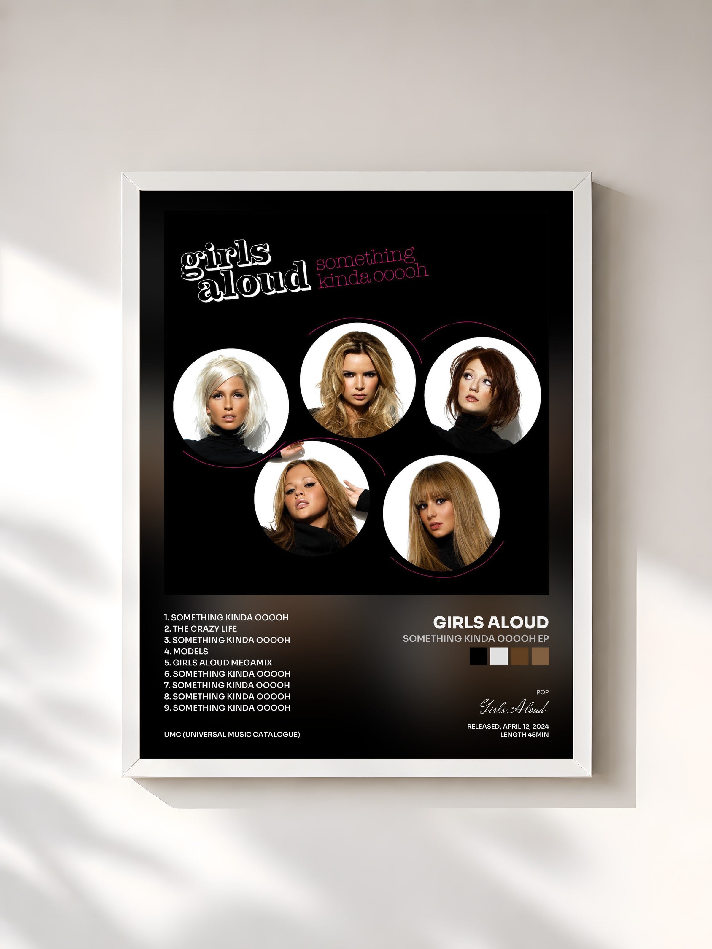#blanc Tableau de l'album Something Kinda Ooooh EP de Girls Aloud, cadre blanc, imprimé et encadré en France