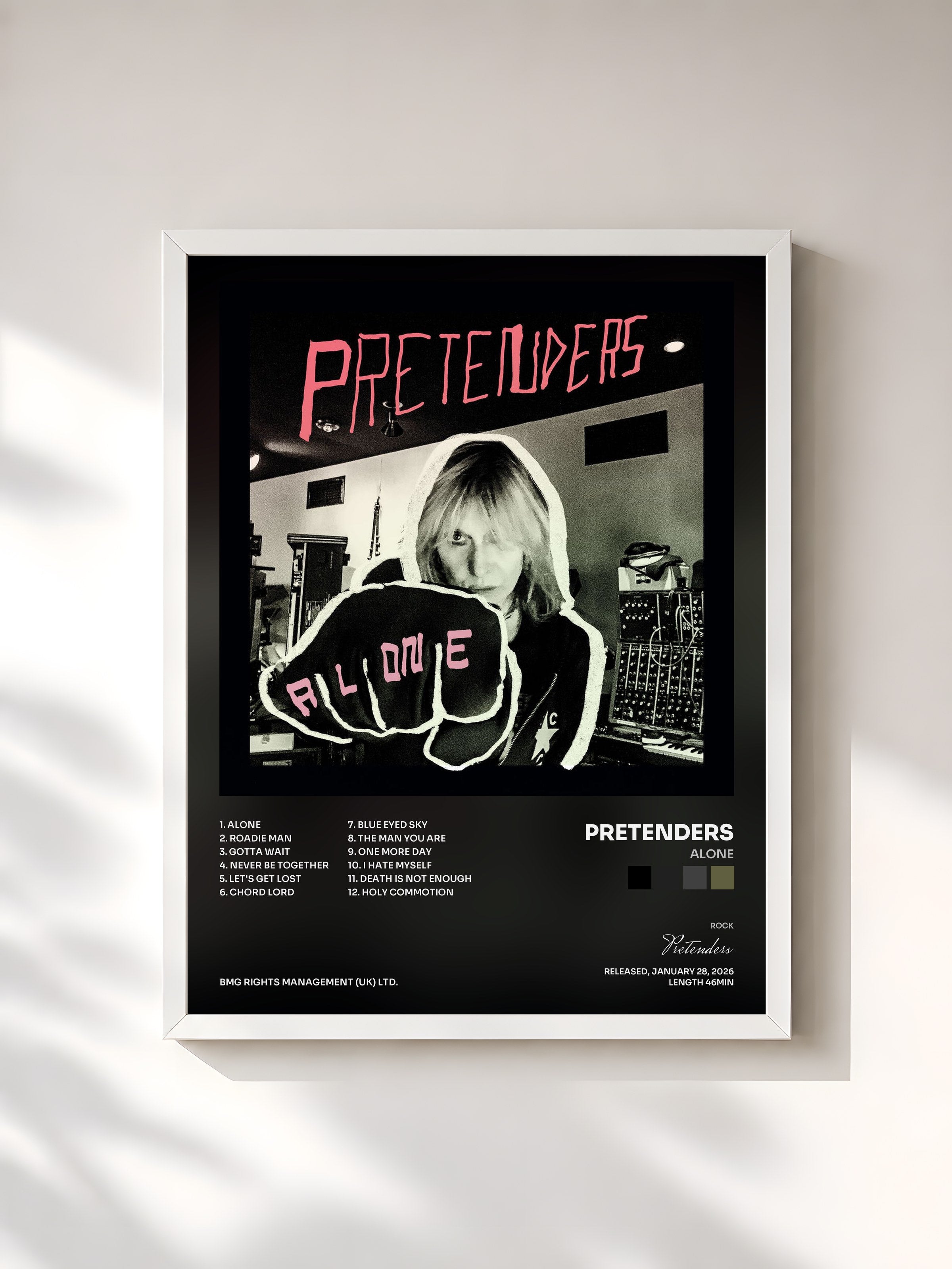 #blanc Tableau de l'album Alone de Pretenders, cadre blanc, imprimé et encadré en France