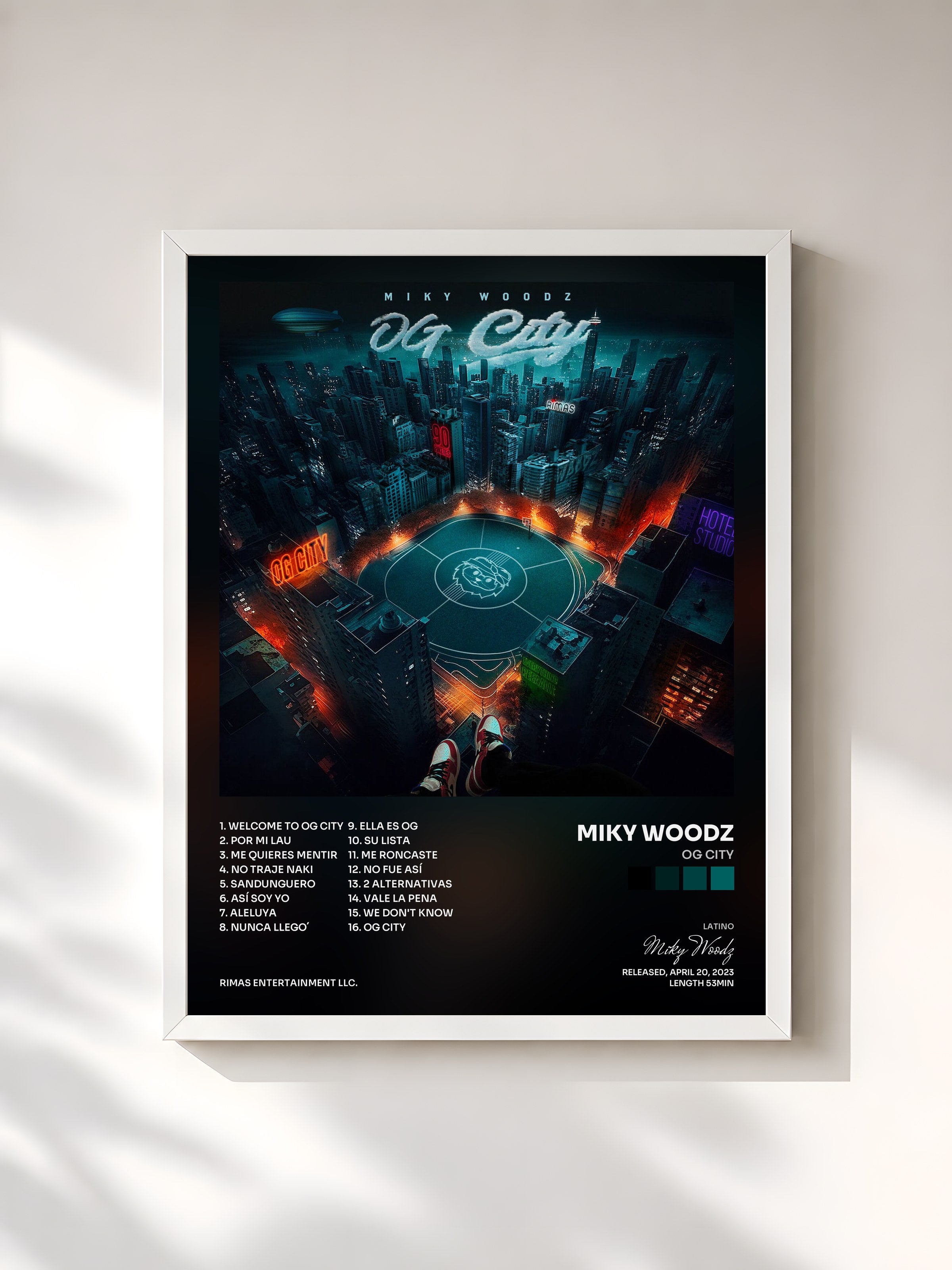 #blanc Tableau de l'album OG CITY de Miky Woodz, cadre blanc, imprimé et encadré en France