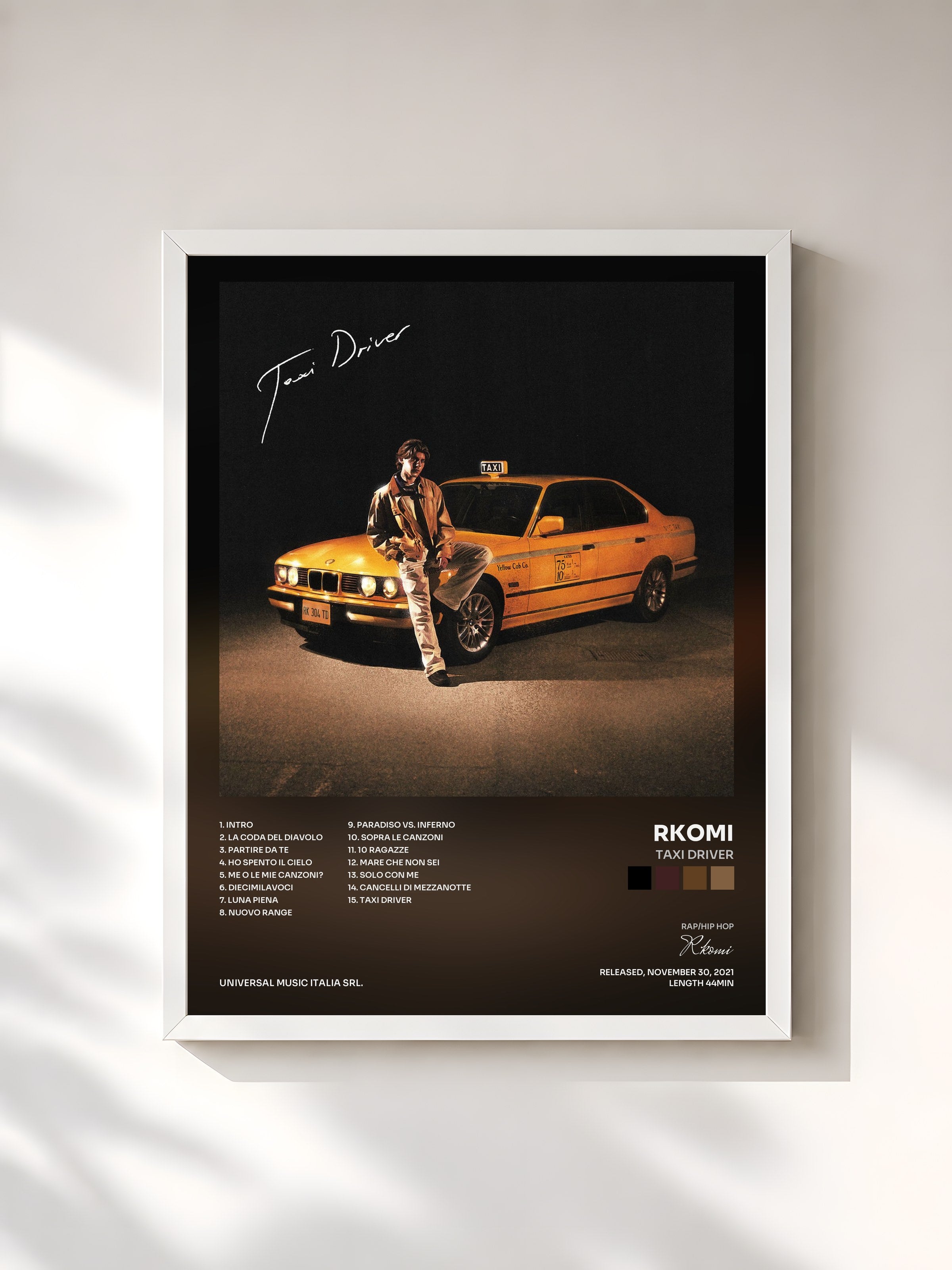 #blanc Tableau de l'album TAXI DRIVER de Rkomi, cadre blanc, imprimé et encadré en France
