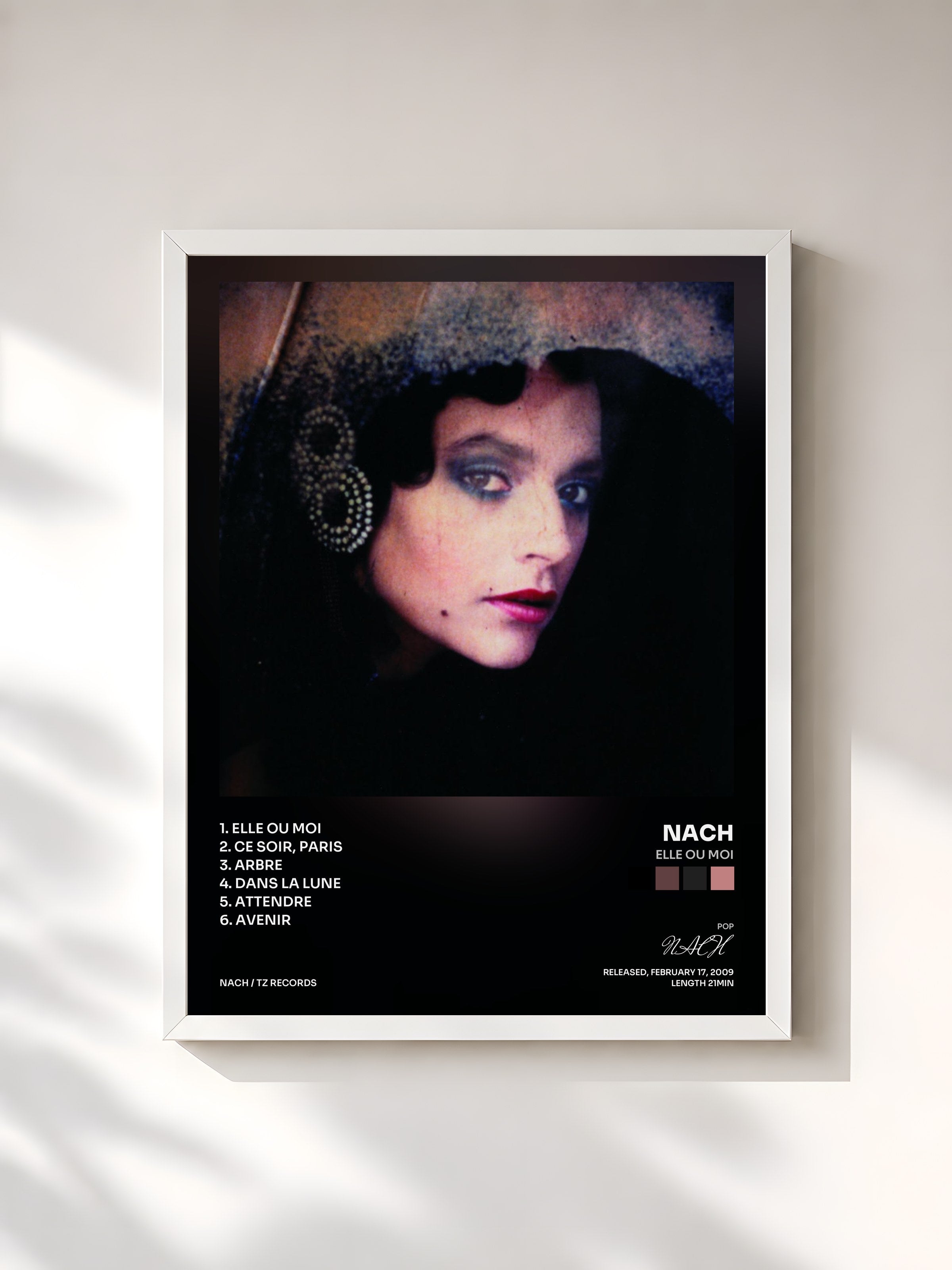 #blanc Tableau de l'album Elle ou Moi de NACH, cadre blanc, imprimé et encadré en France